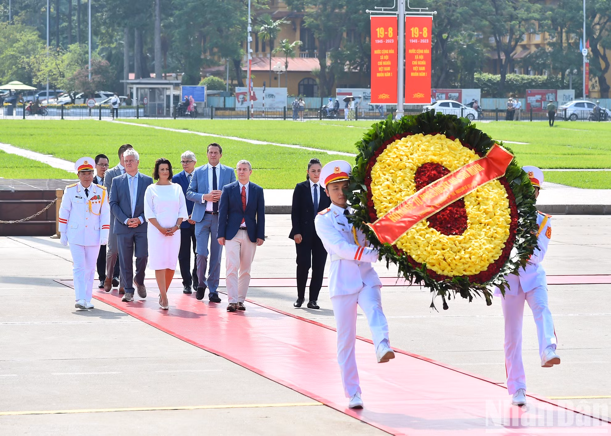 La visita a Vietnam de la presidenta del Senado belga se produce en ocasión del 50º aniversario de las relaciones diplomáticas entre Vietnam y Bélgica y los cinco años de la asociación estratégica bilateral en el sector agrícola.