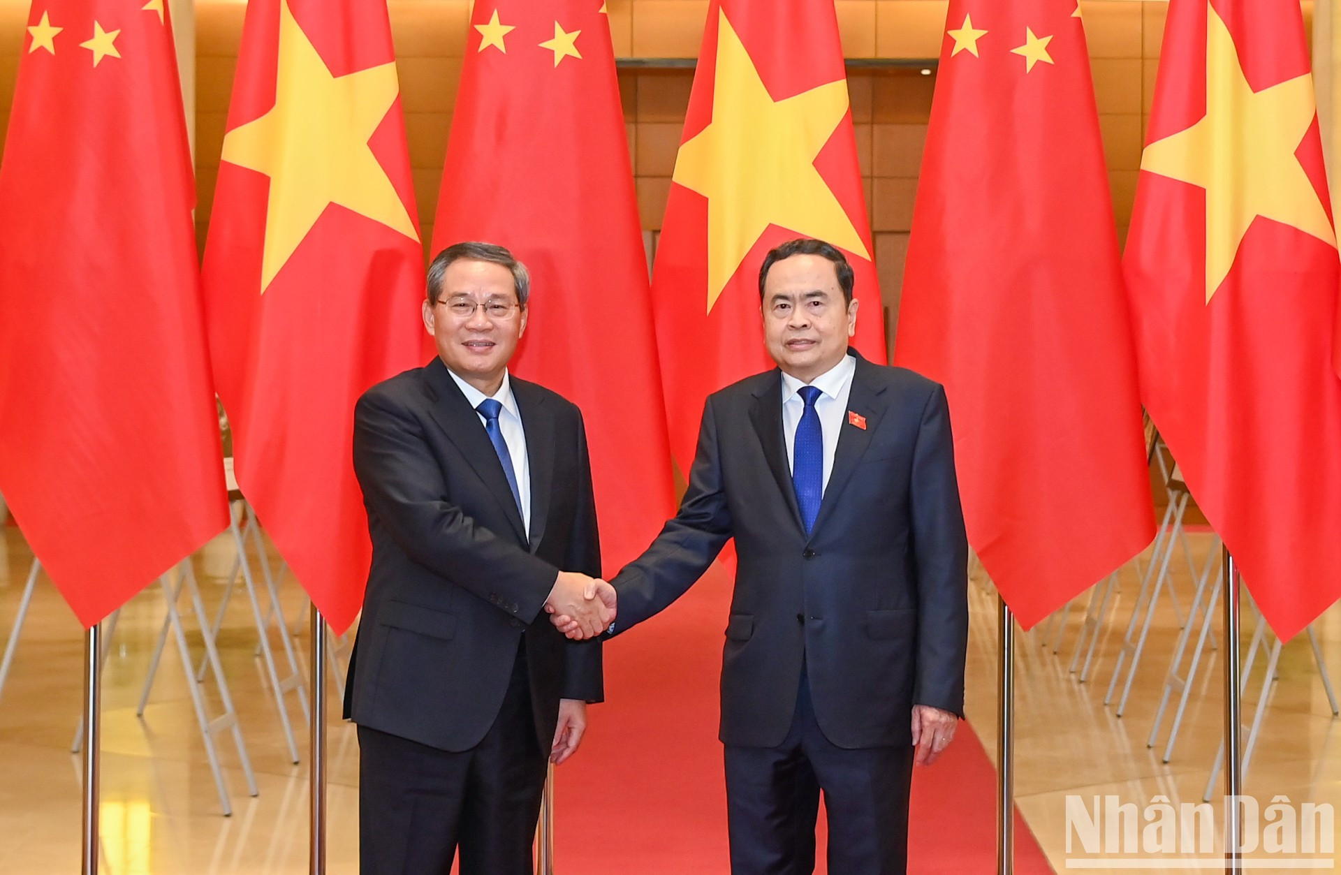 El presidente de la ANV, Tran Thanh Man, y el primer ministro chino, Li Qiang. El presidente de la ANV, Tran Thanh Man, y el primer ministro chino, Li Qiang.