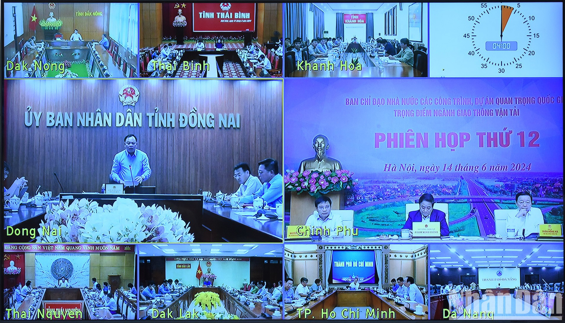 La reunión se lleva a cabo de forma presencial y virtual en la sede de la Oficina de Gobierno, con enlaces por videoconferencia a 44 provincias y ciudades donde se están llevando a cabo importantes obras y proyectos nacionales en el sector del transporte La reunión se lleva a cabo de forma presencial y virtual en la sede de la Oficina de Gobierno, con enlaces por videoconferencia a 44 provincias y ciudades donde se están llevando a cabo importantes obras y proyectos nacionales en el sector del transporte