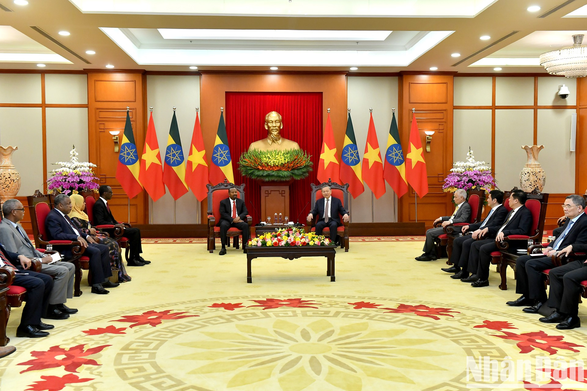 Escena de recepción. Escena de recepción.