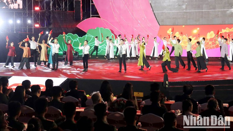 Actuación artistica en el evento. Actuación artistica en el evento.