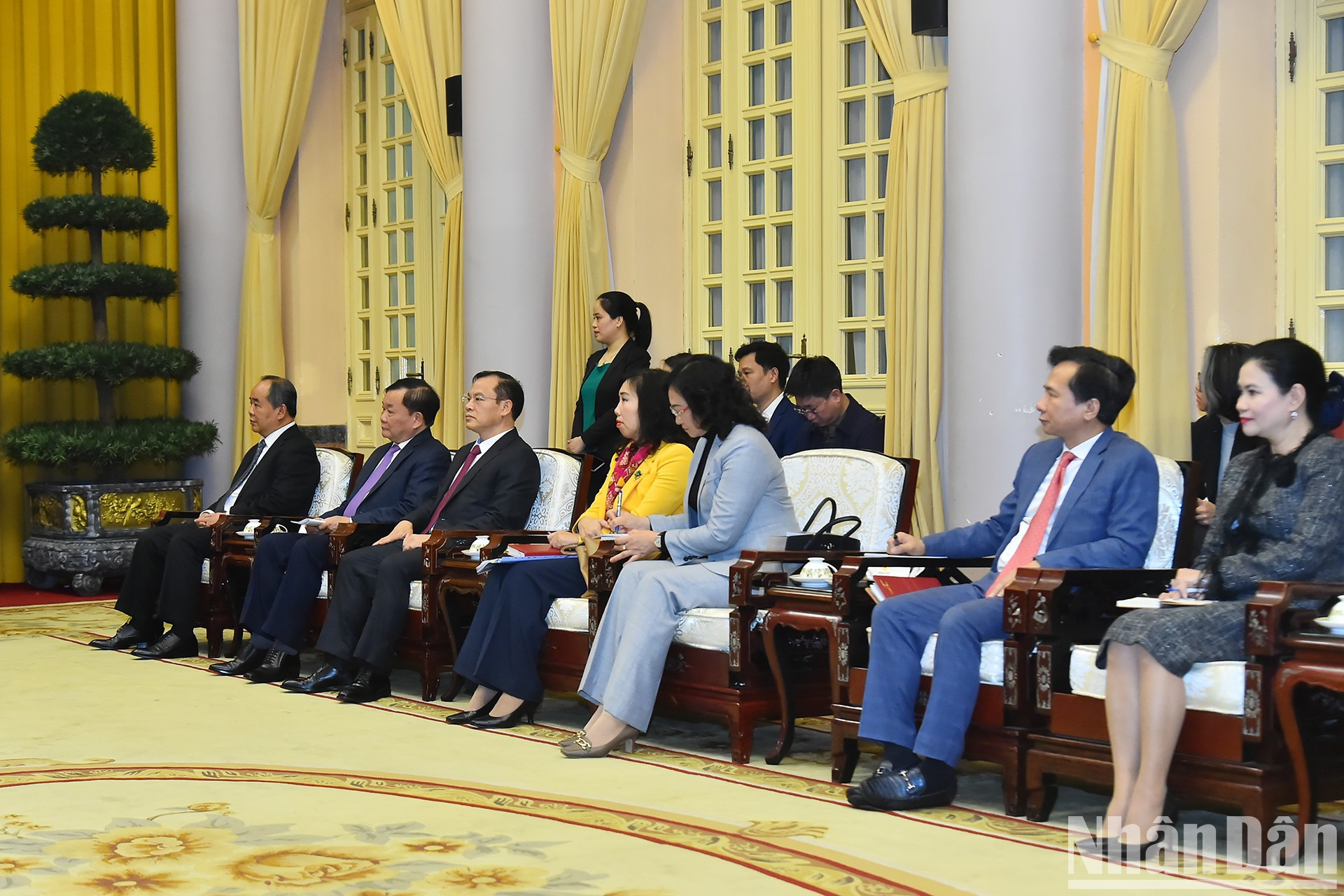 Delegados vietnamitas en la cita.