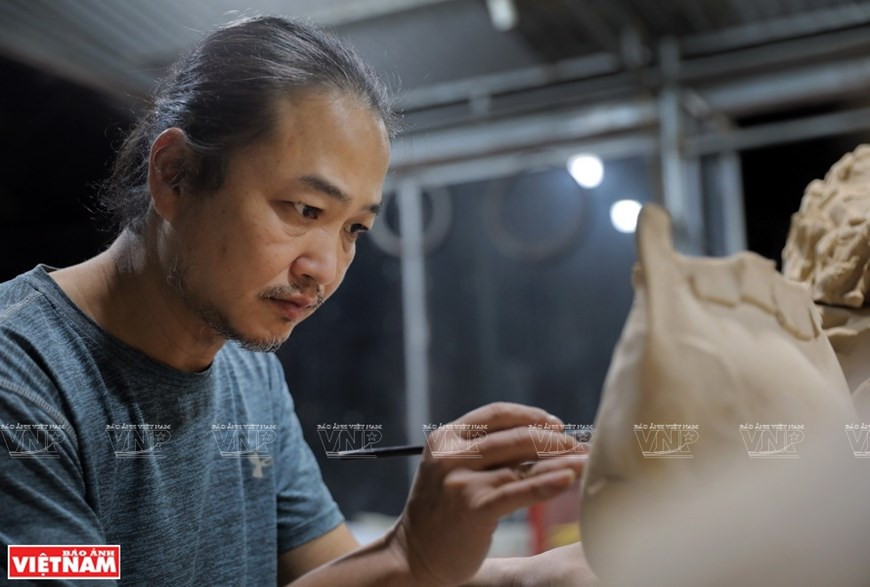 El artista Trinh Vu Hieu tiene la pasión por transmitir historias vietnamitas por diferentes medios. (VNA) El artista Trinh Vu Hieu tiene la pasión por transmitir historias vietnamitas por diferentes medios. (VNA)