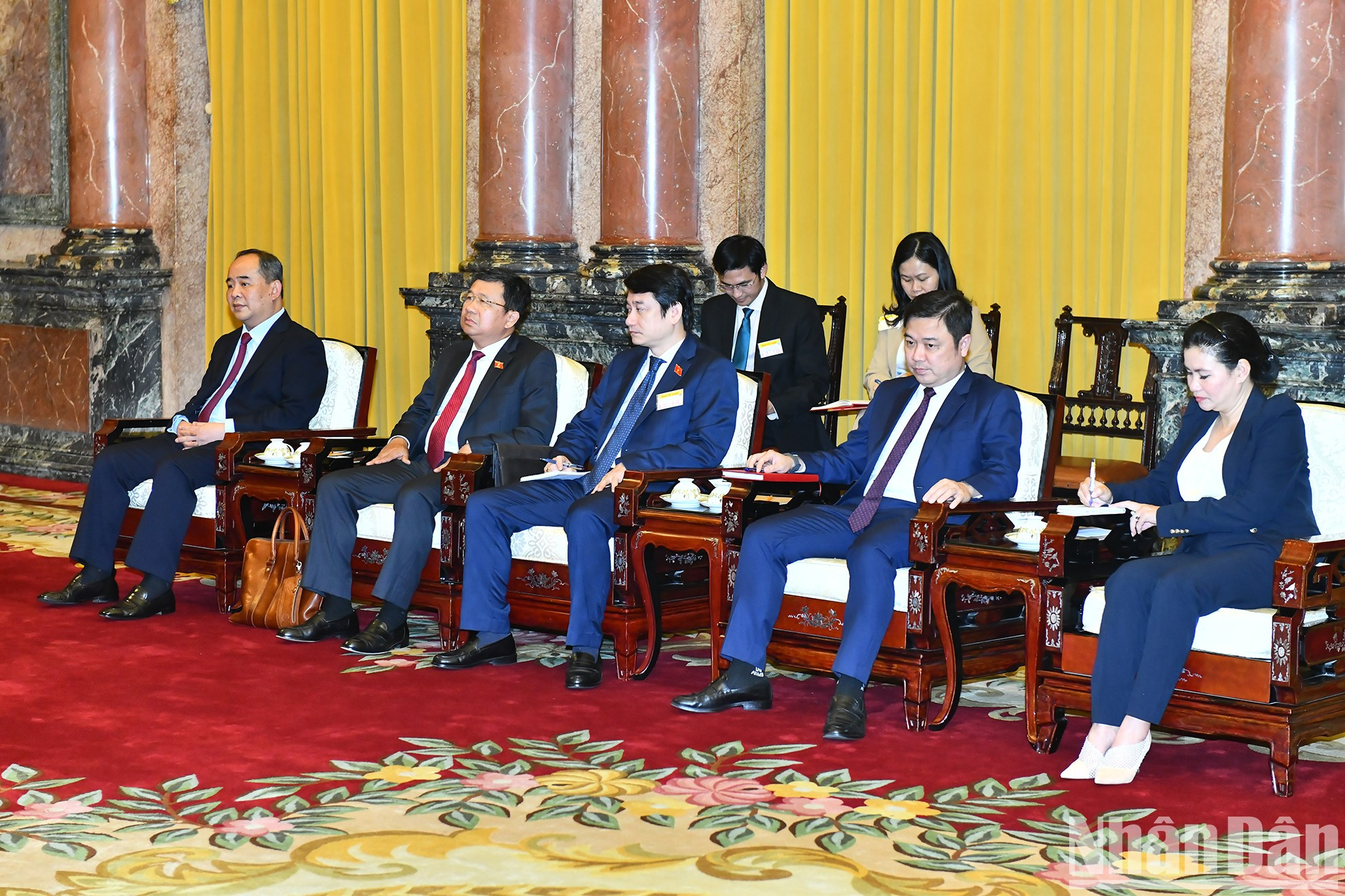 La delegación vietnamita en el encuentro.