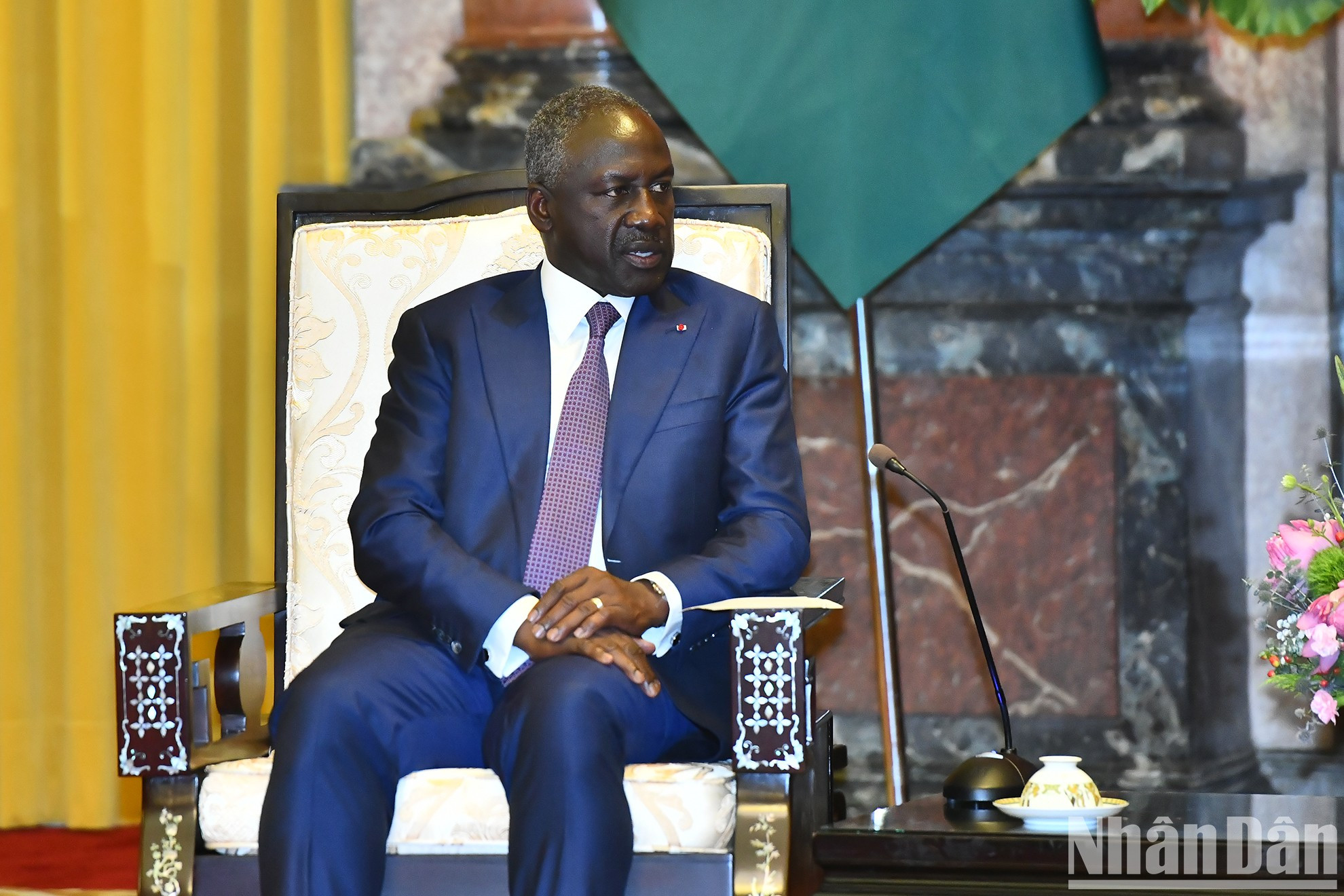 El titular del Parlamento de Costa de Marfil, Adama Bictogo, en la reunión.