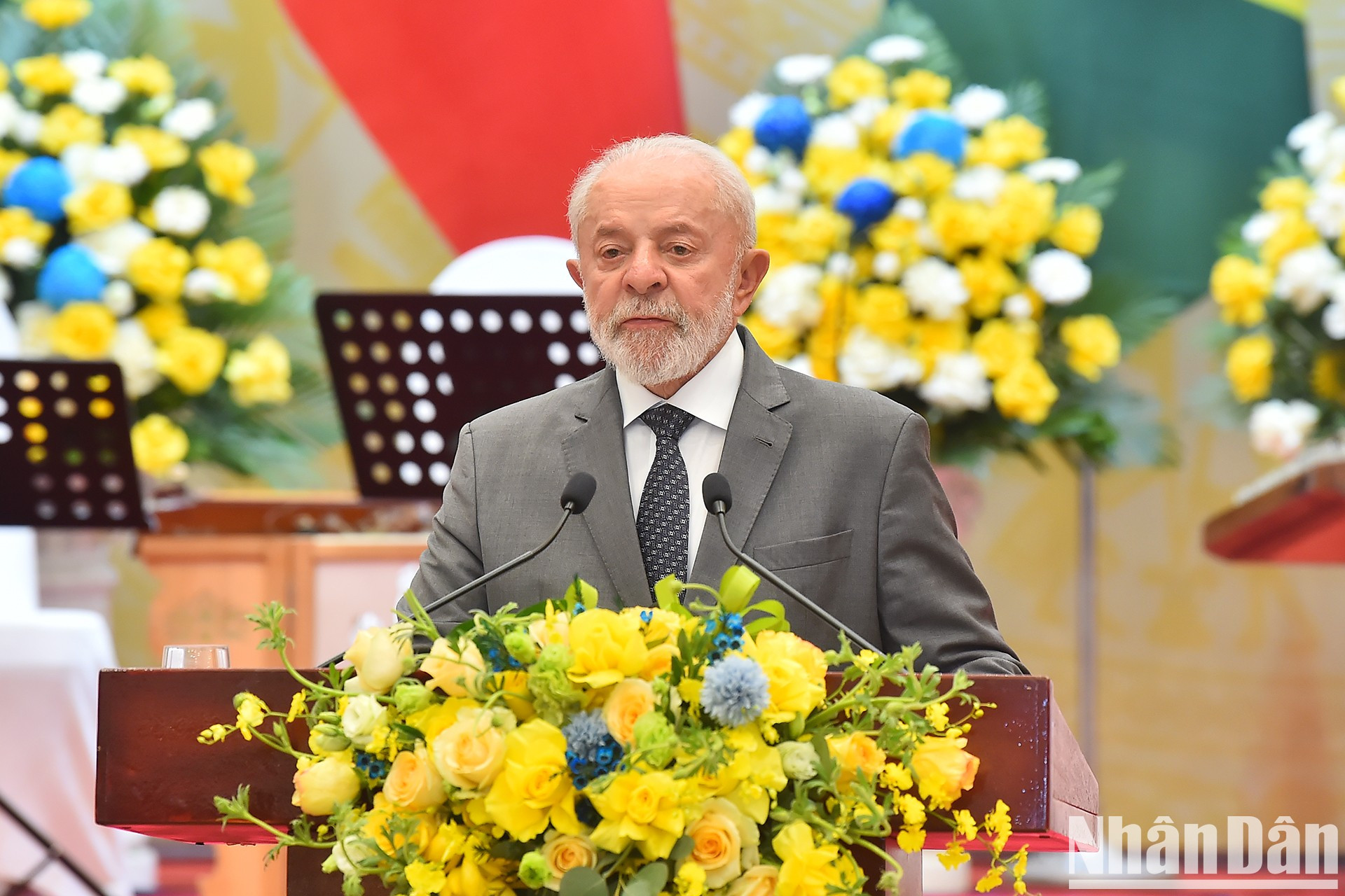 El presidente brasileño, Luiz Inácio Lula da Silva, habla en la cita.