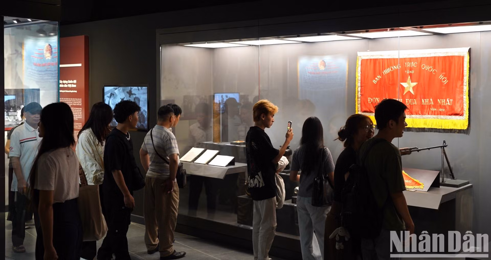 Las amplias salas del primer piso son suficientes para que los visitantes pasen al menos dos horas explorando a fondo cada área de exhibición.
