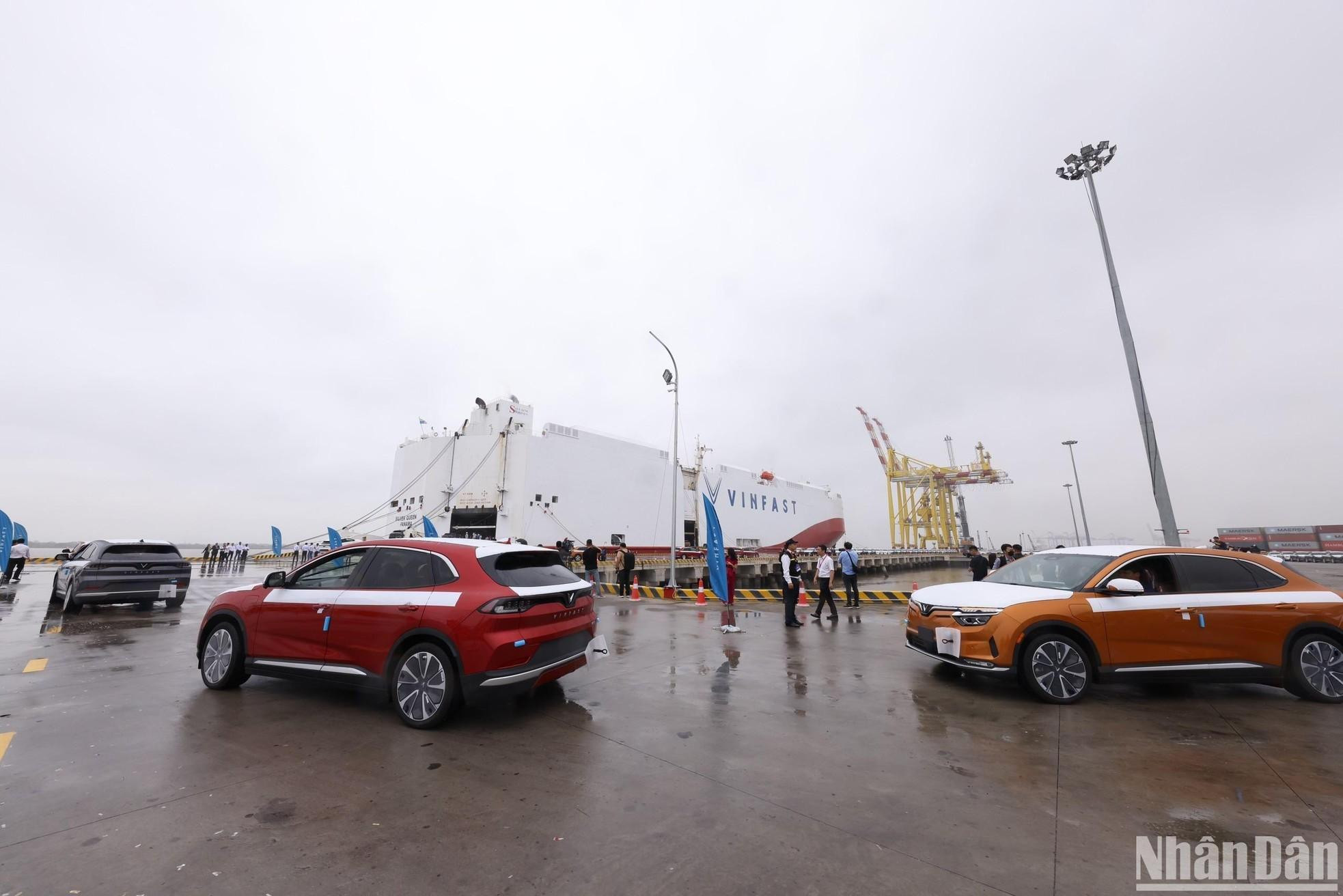 Se espera que, después de unos 20 días de la salida del puerto de MPC, en Hai Phong, el cargamento llegue al puerto de California, y los coches serán entregados a los primeros clientes a finales de diciembre de 2022.