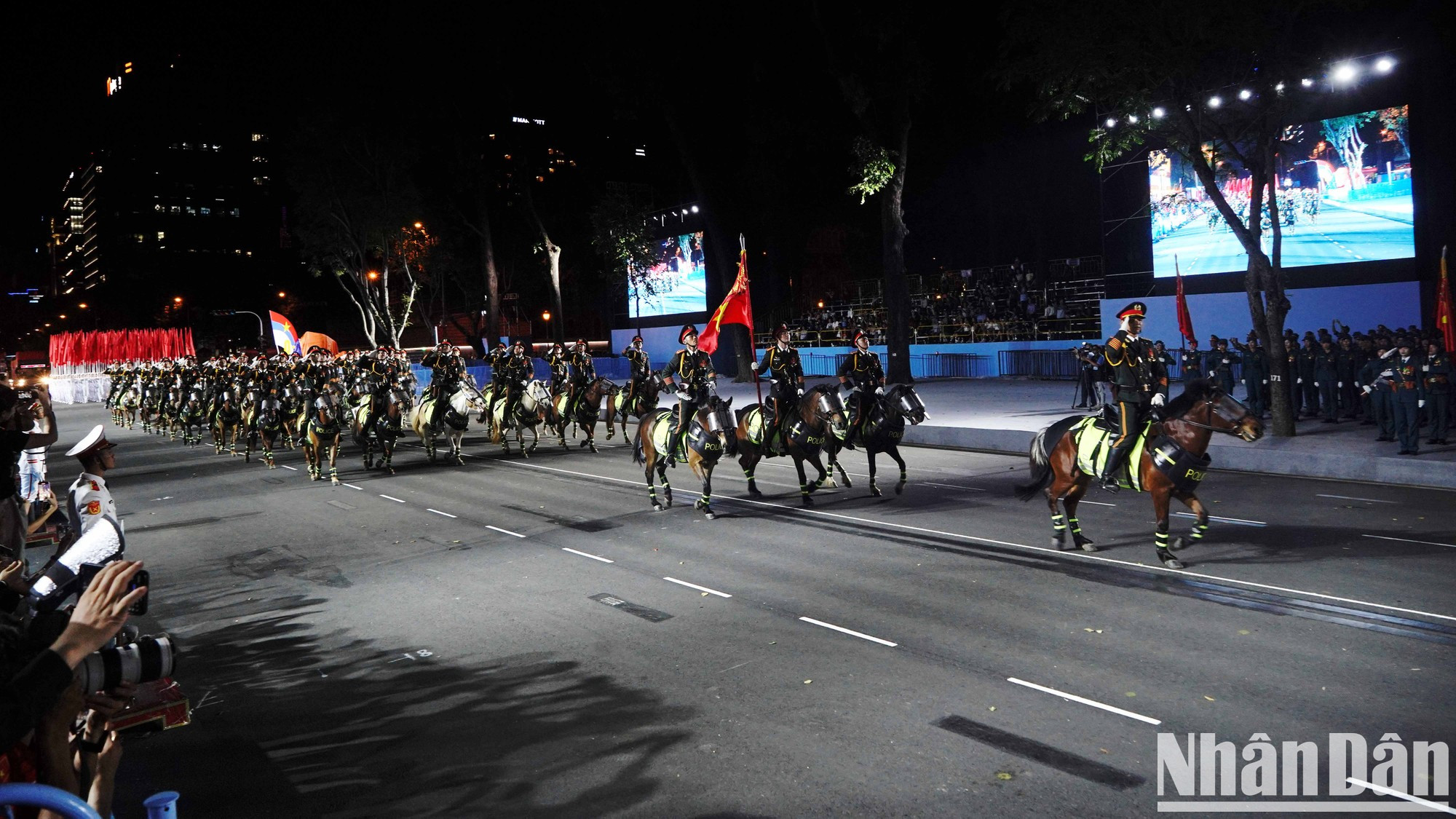 Bloque de Policía Móvil Montada. Bloque de Policía Móvil Montada.
