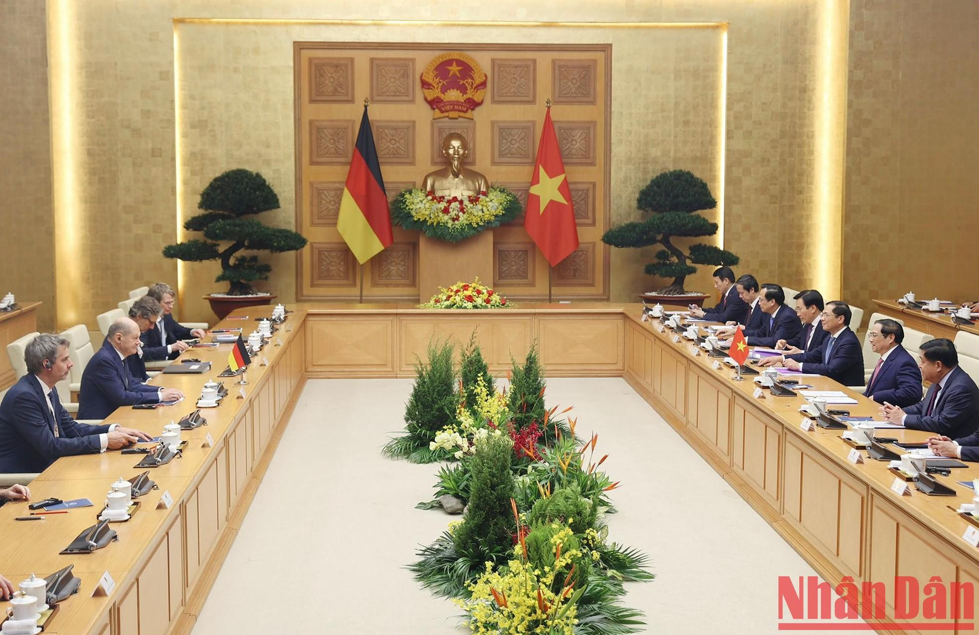 Panorama de la reunión entre los dos dirigentes. Panorama de la reunión entre los dos dirigentes.