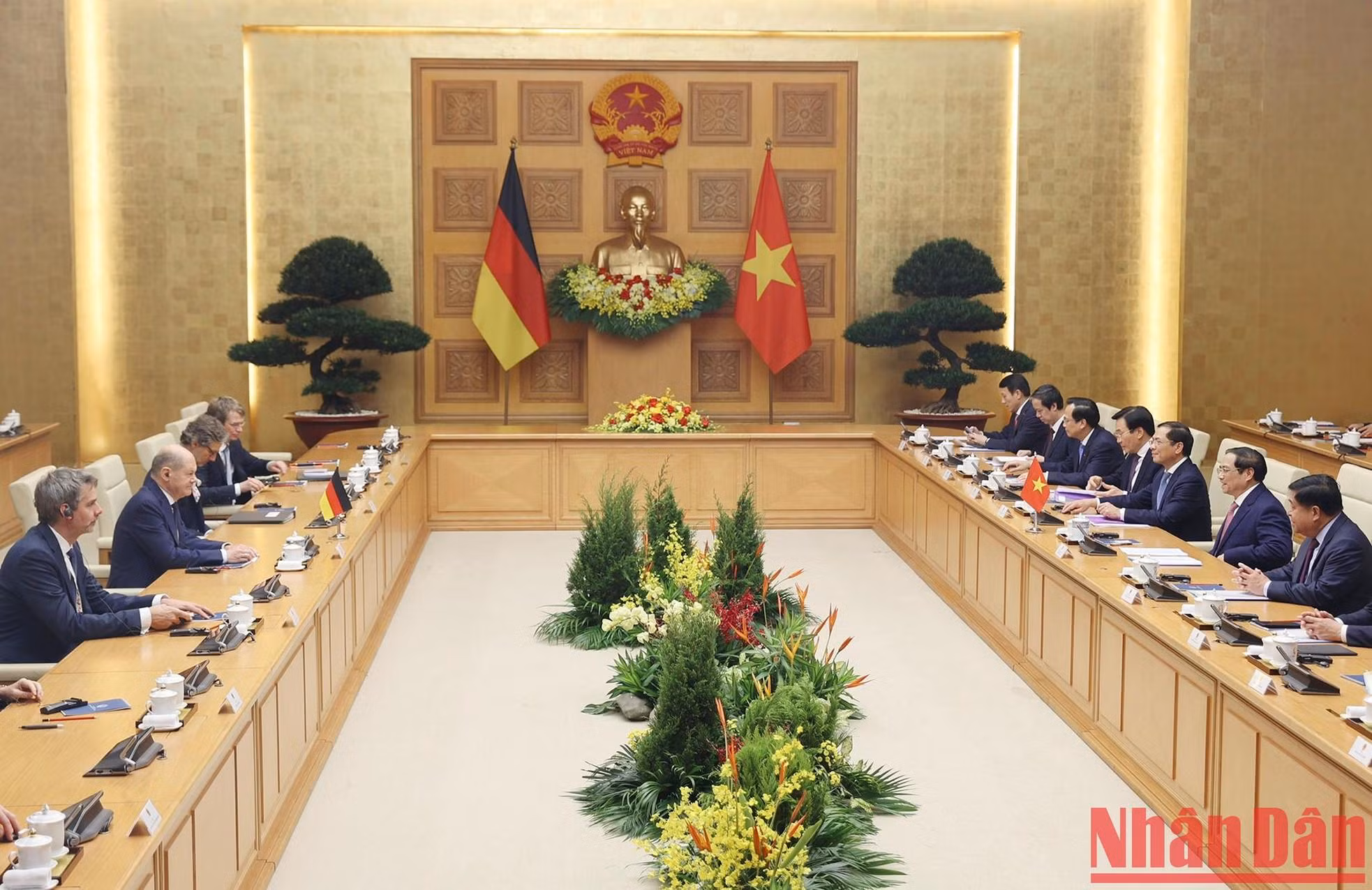 Panorama de la reunión entre los dos dirigentes.