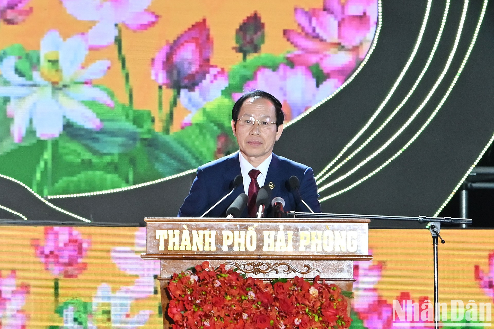 El secretario del Partido de la ciudad de Hai Phong, Le Tien Chau, habla en la ceremonia. El secretario del Partido de la ciudad de Hai Phong, Le Tien Chau, habla en la ceremonia.