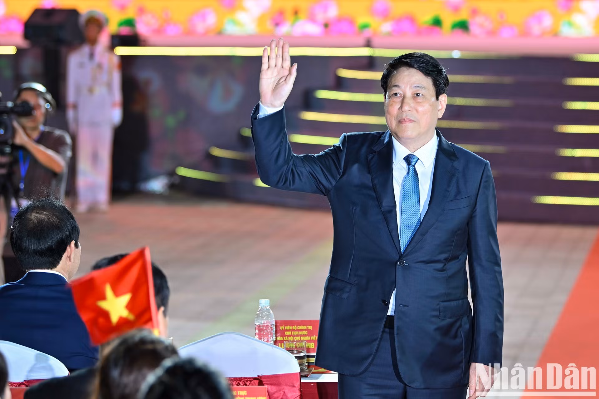 El presidente de Vietnam, Luong Cuong, asiste al evento.