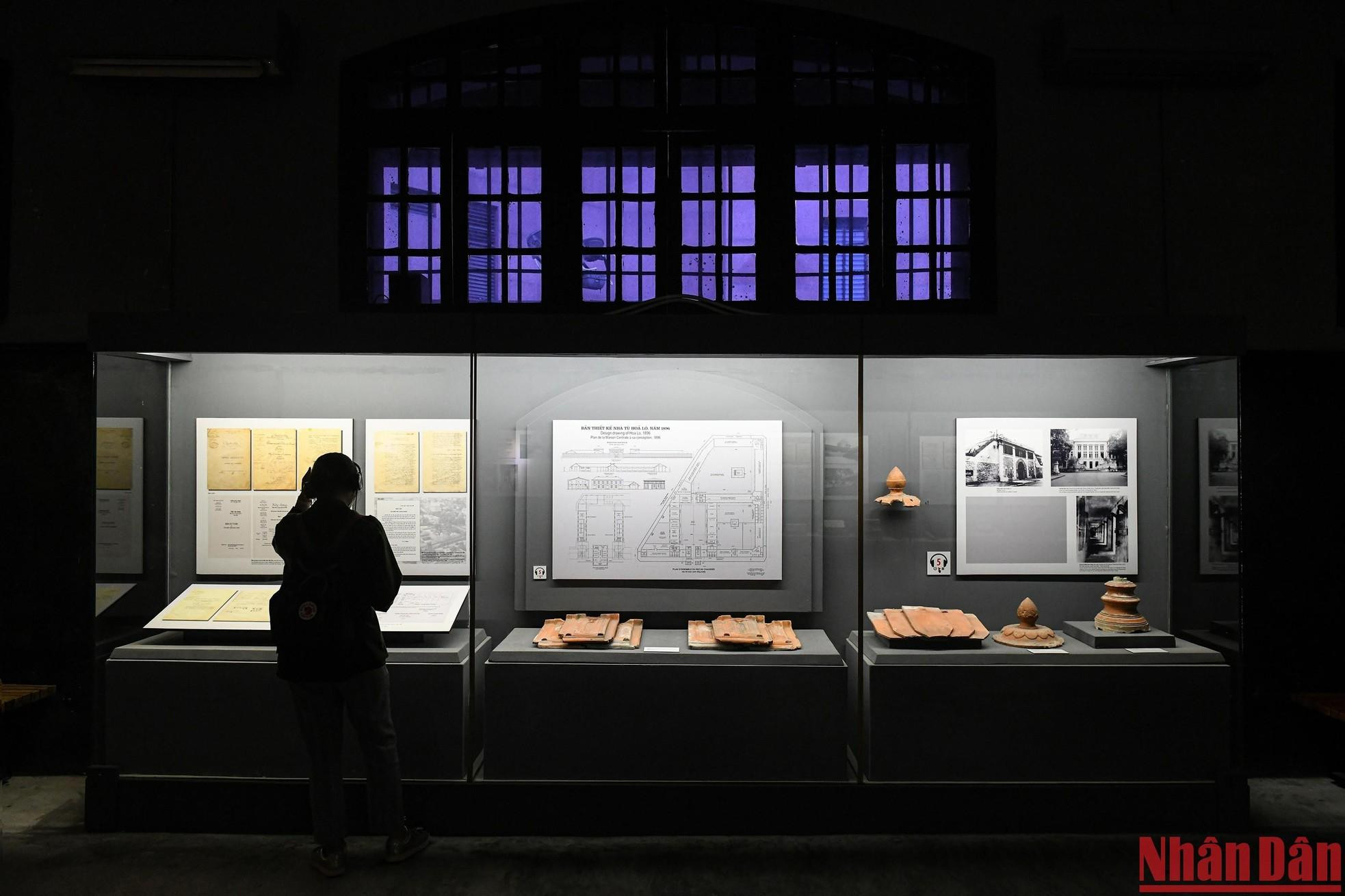 Reliquia Prisión de Hoa Lo: un atractivo turístico en los días festivos por el Día Nacional ảnh 8