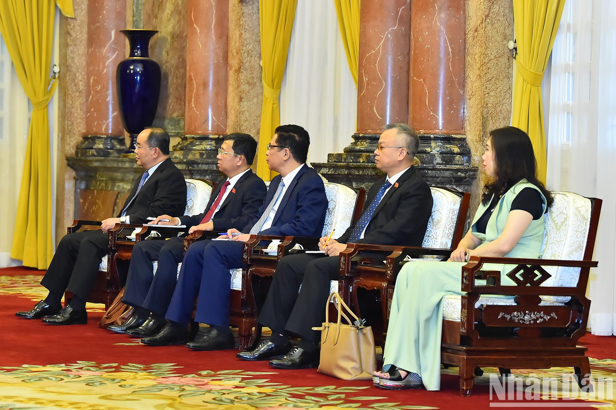 Delegados vietnamitas en la reunión. Delegados vietnamitas en la reunión.