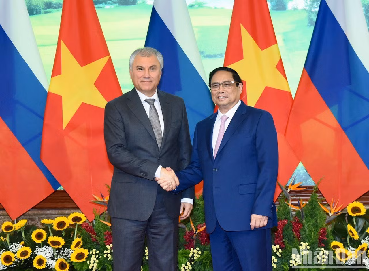 [Foto] Premier vietnamita recibe a presidente de Duma Estatal de Rusia