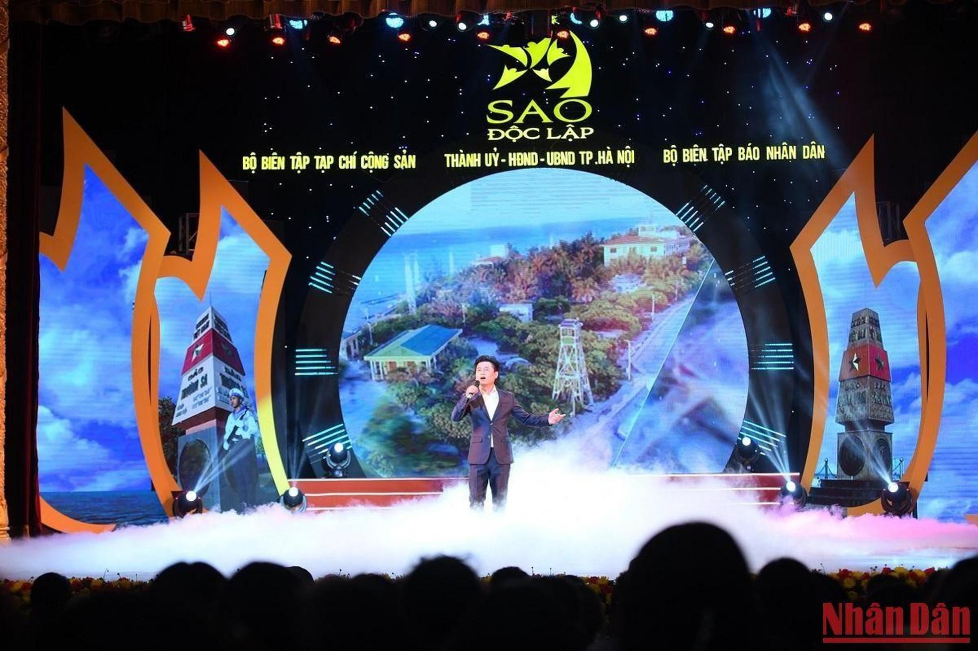 Representaciones artísticas realizadas por conocidos cantantes. Representaciones artísticas realizadas por conocidos cantantes.