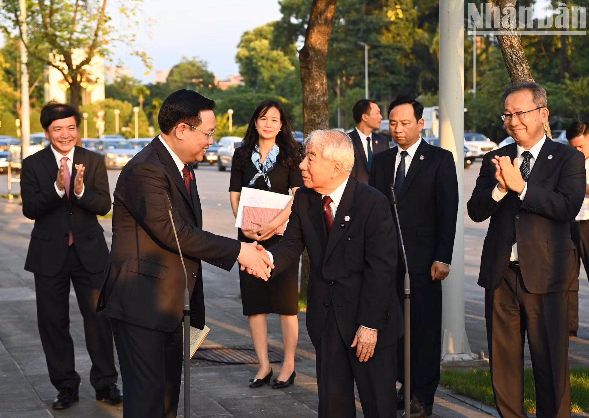 Ambos dirigentes legislativos en la cita.