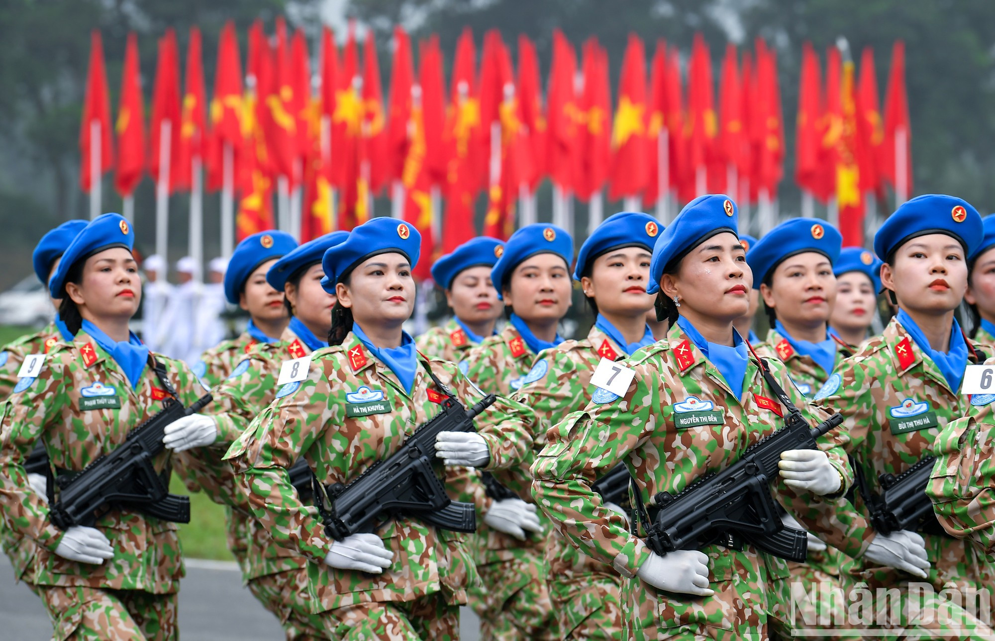 Bloque de la fuerza femenina de mantenimiento de la paz del Ejército Popular de Vietnam.