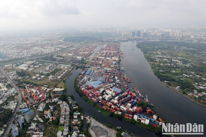 Puerto seco Truong Tho, en la ciudad de Thu Duc. Puerto seco Truong Tho, en la ciudad de Thu Duc.