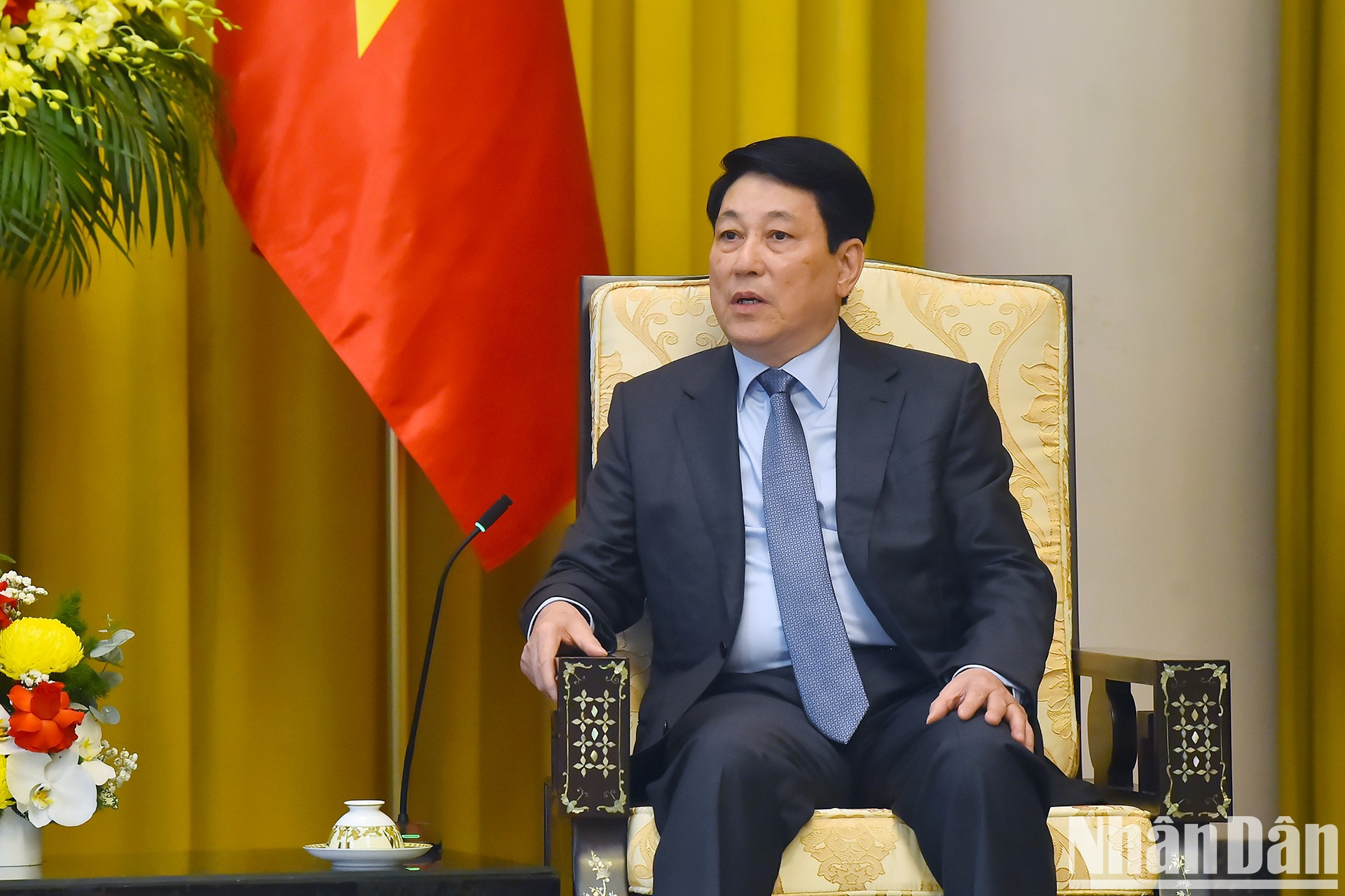 Luong Cuong habla en el encuetro.