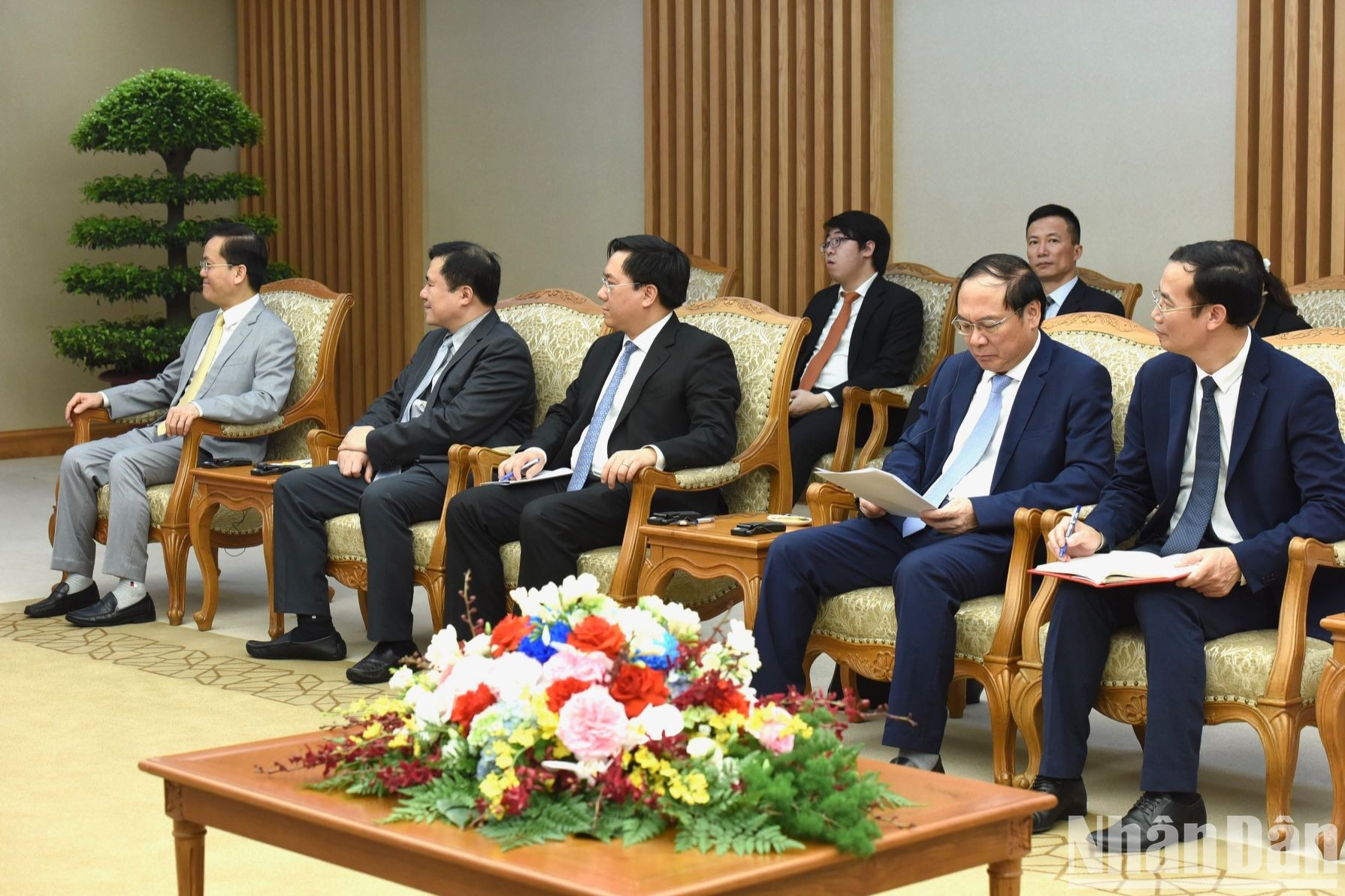 Delegados vietnamitas asistentes al encuentro.
