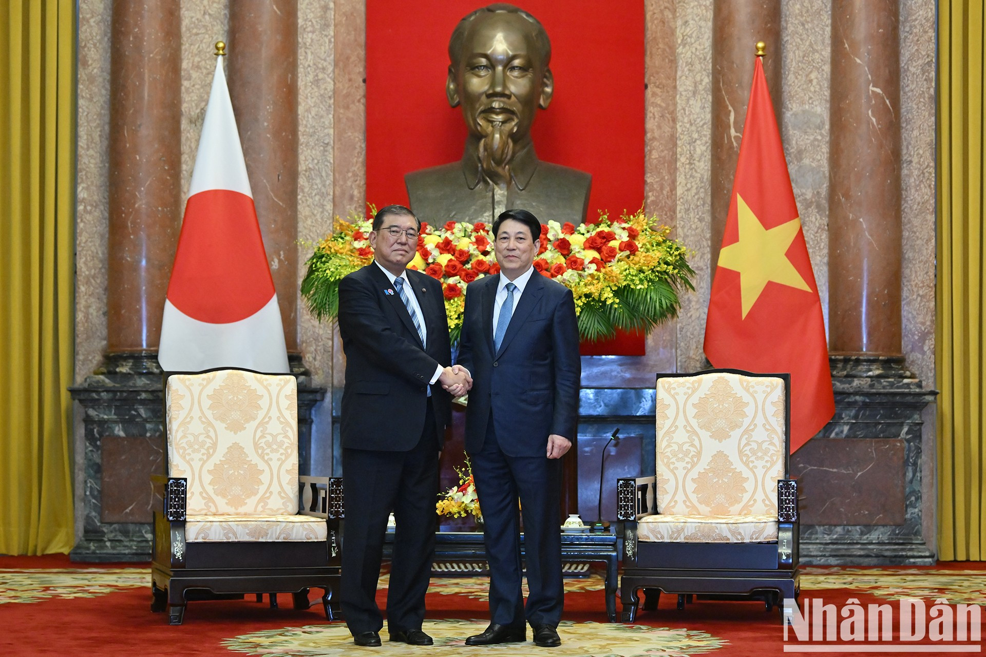 El presidente de Vietnam, Luong Cuong, y el primer ministro japonés, Ishiba Shigeru. El presidente de Vietnam, Luong Cuong, y el primer ministro japonés, Ishiba Shigeru.