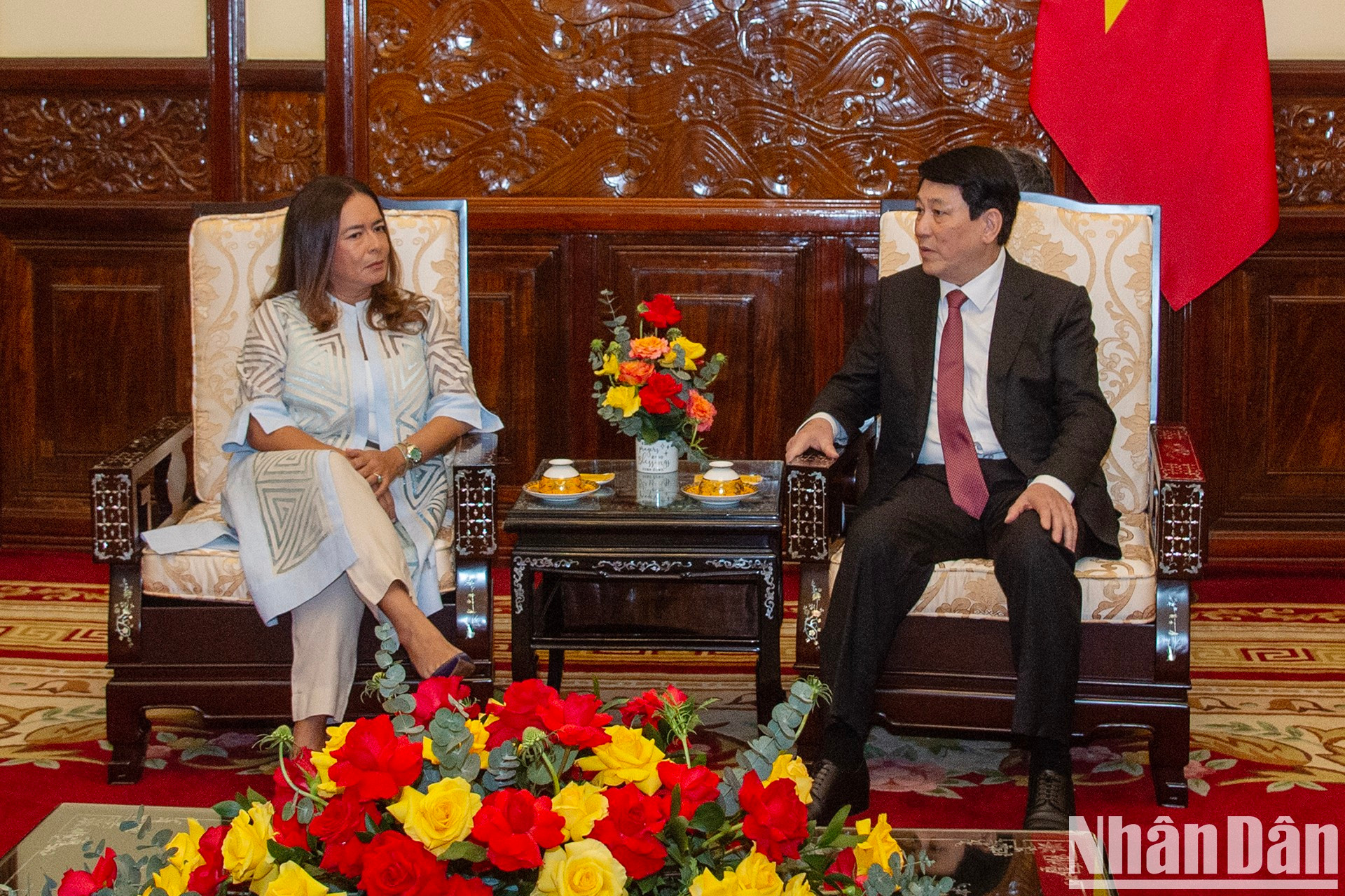 Luong Cuong y Nubiela Yanarith Ayala Modes. Luong Cuong y Nubiela Yanarith Ayala Modes.