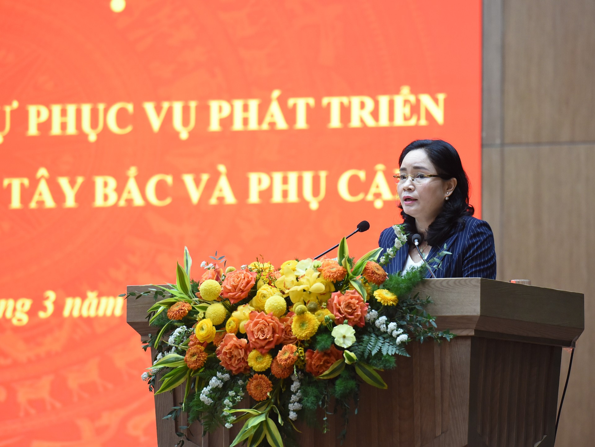 La viceministra de Cultura, Deportes y Turismo Trinh Thi Thuy en la cita. La viceministra de Cultura, Deportes y Turismo Trinh Thi Thuy en la cita.