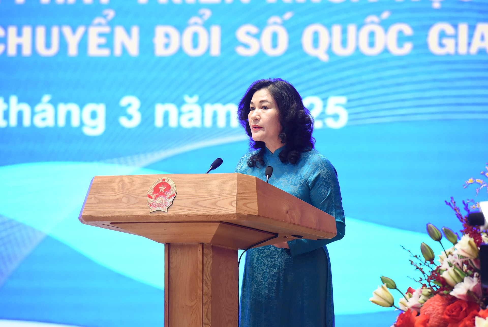 La viceministra del Interior Nguyen Thi Ha pronuncia el discurso de apertura del programa. La viceministra del Interior Nguyen Thi Ha pronuncia el discurso de apertura del programa.