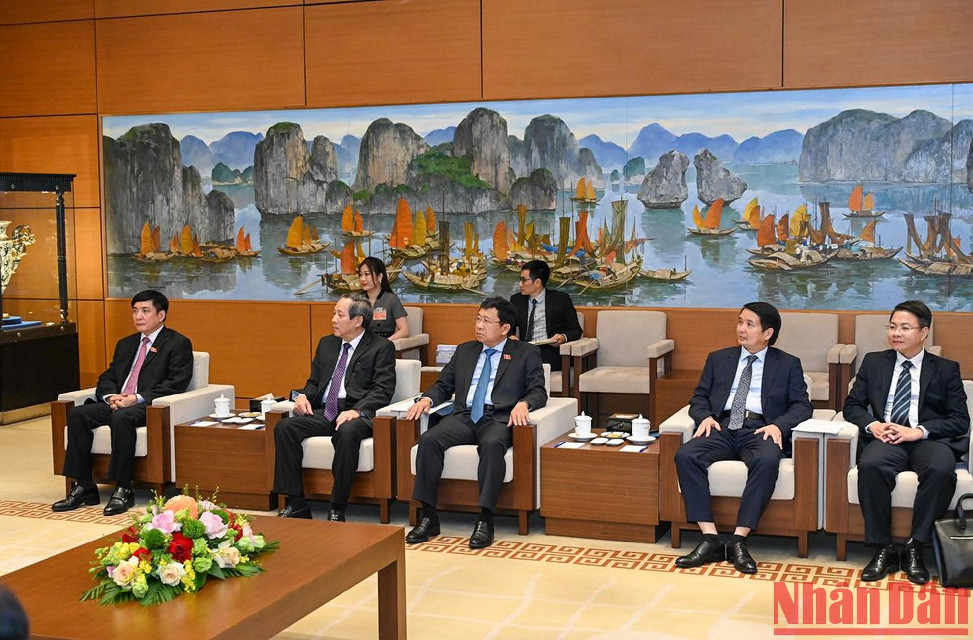 Los delegados vietnamitas asistentes a la reunión.
