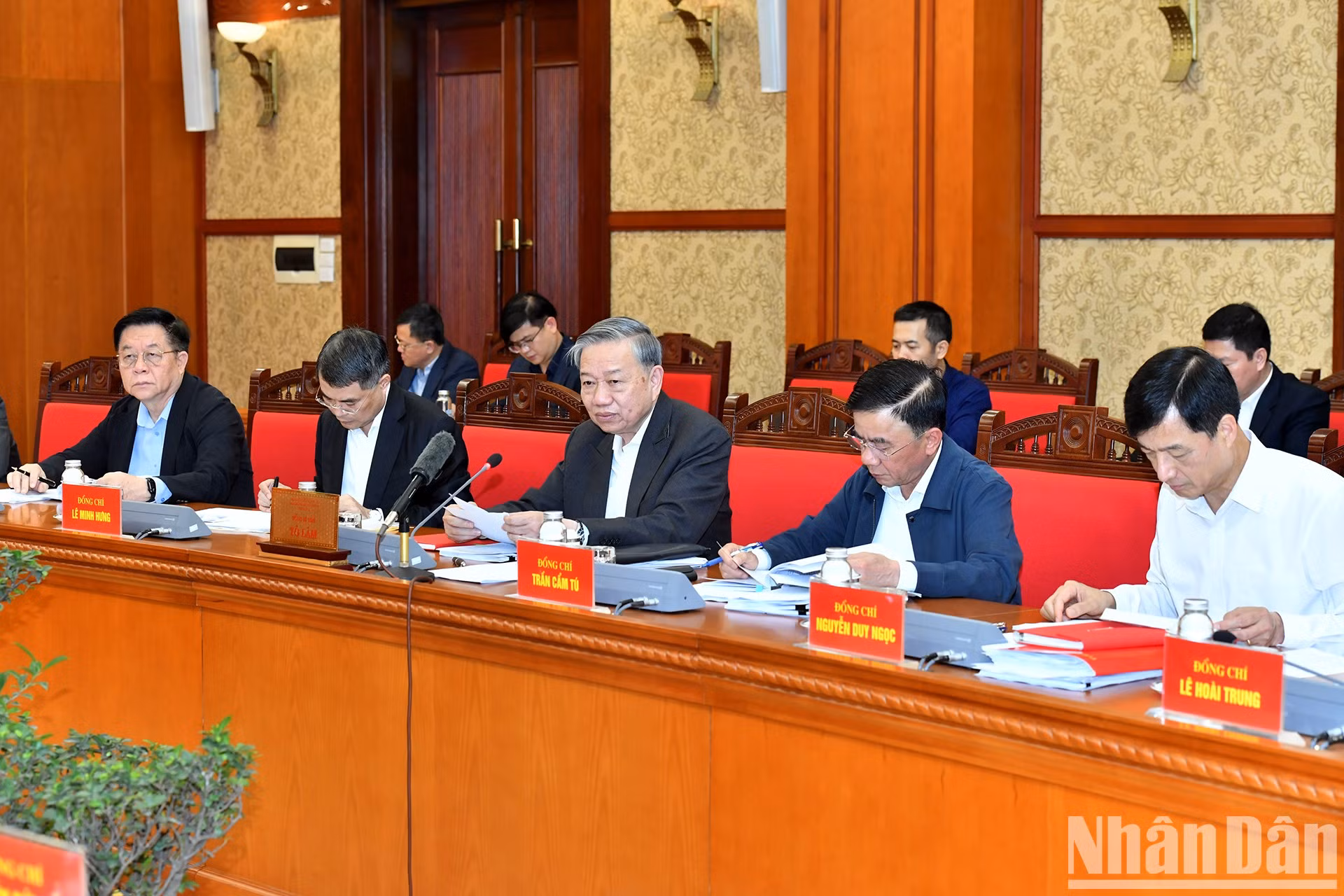 To Lam interviene en el evento.