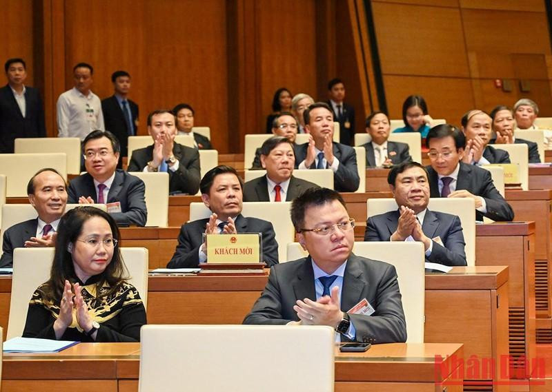 Los parlamentarios en la cita.