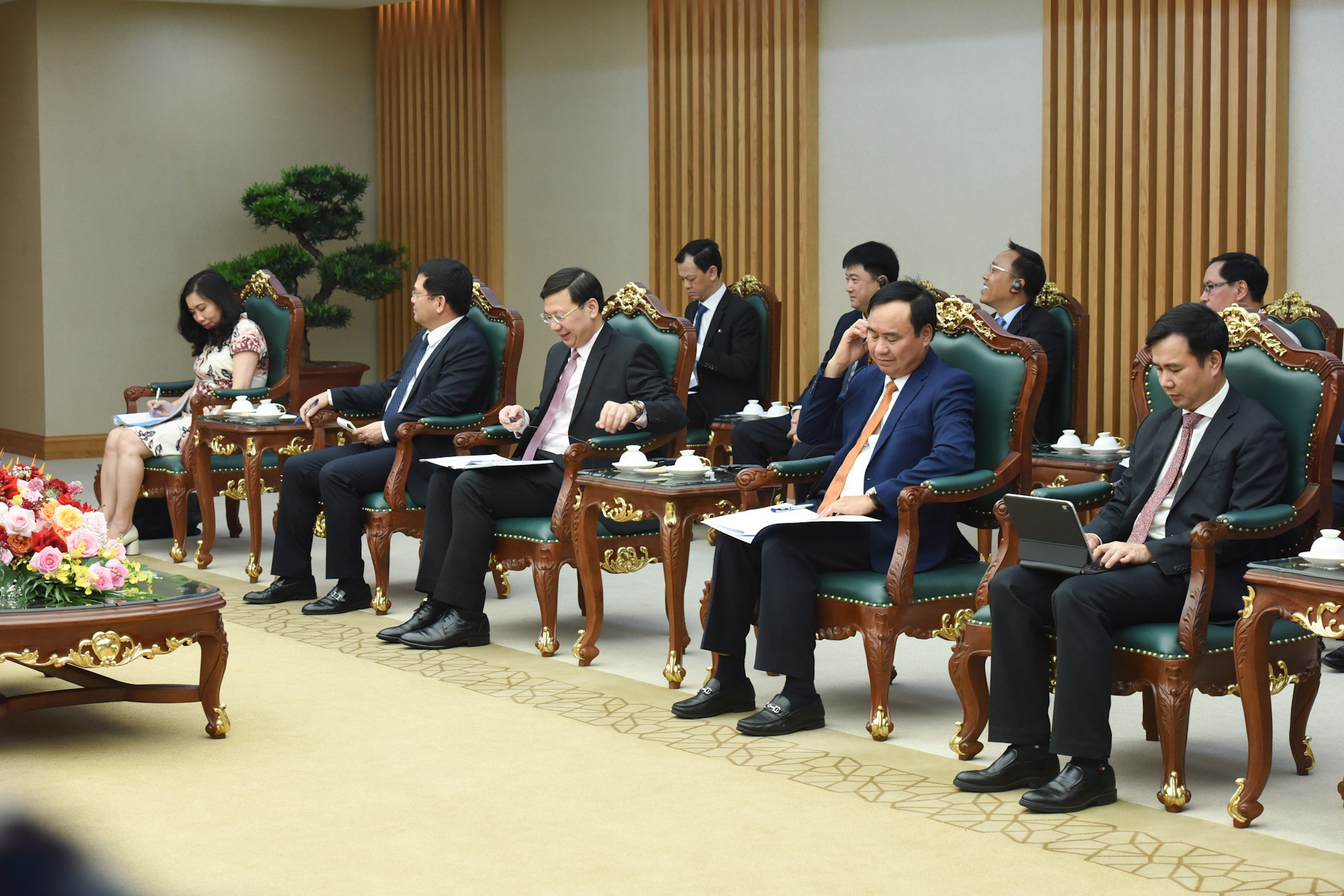 Asistentes vietnamitas al evento. Asistentes vietnamitas al evento.