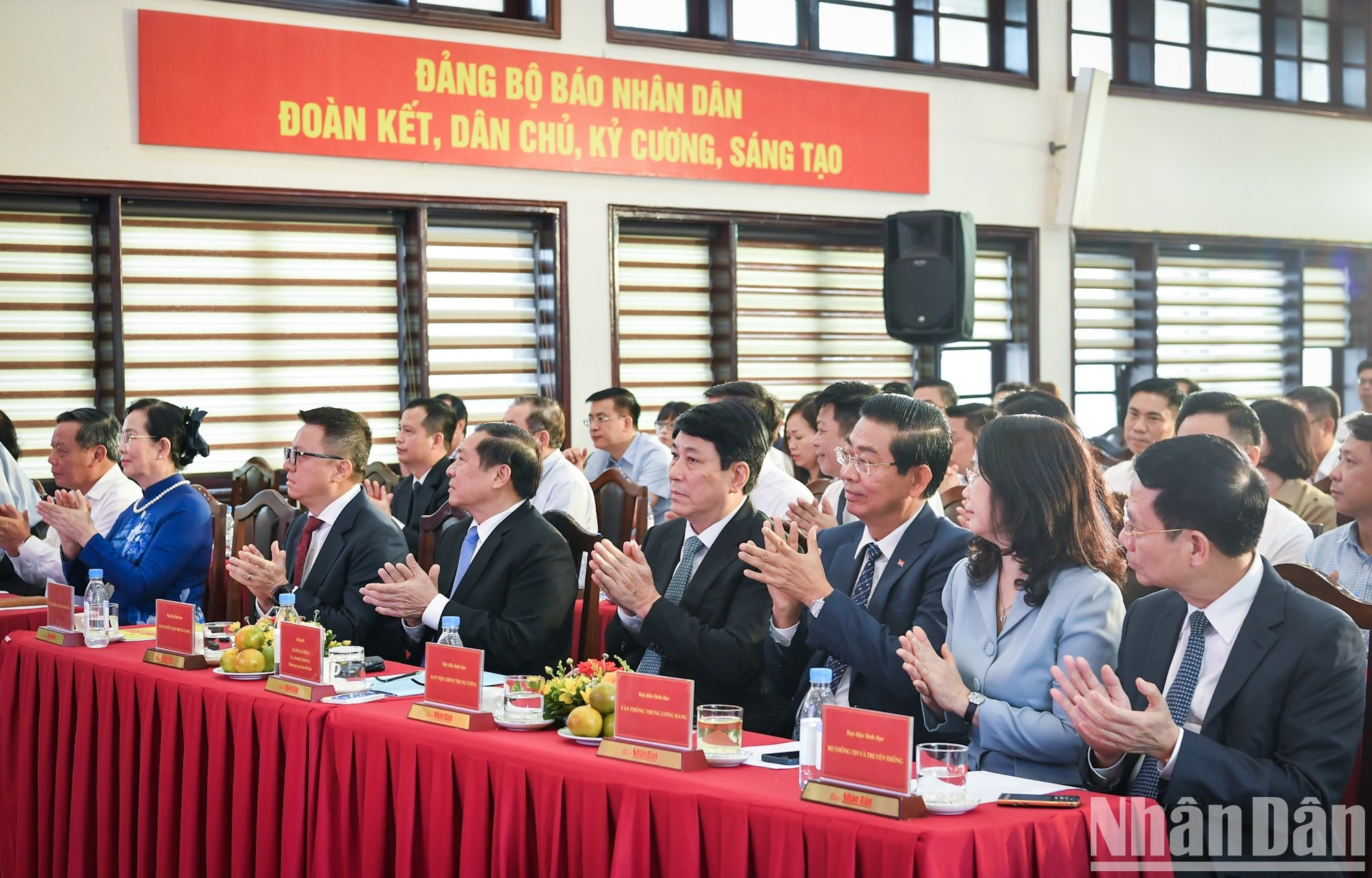 Asistentes al evento. Asistentes al evento.