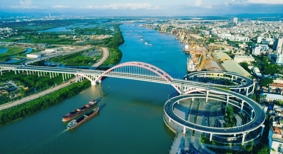 Puente Hoang Van Thu en la ciudad de Hai Phong. Puente Hoang Van Thu en la ciudad de Hai Phong.