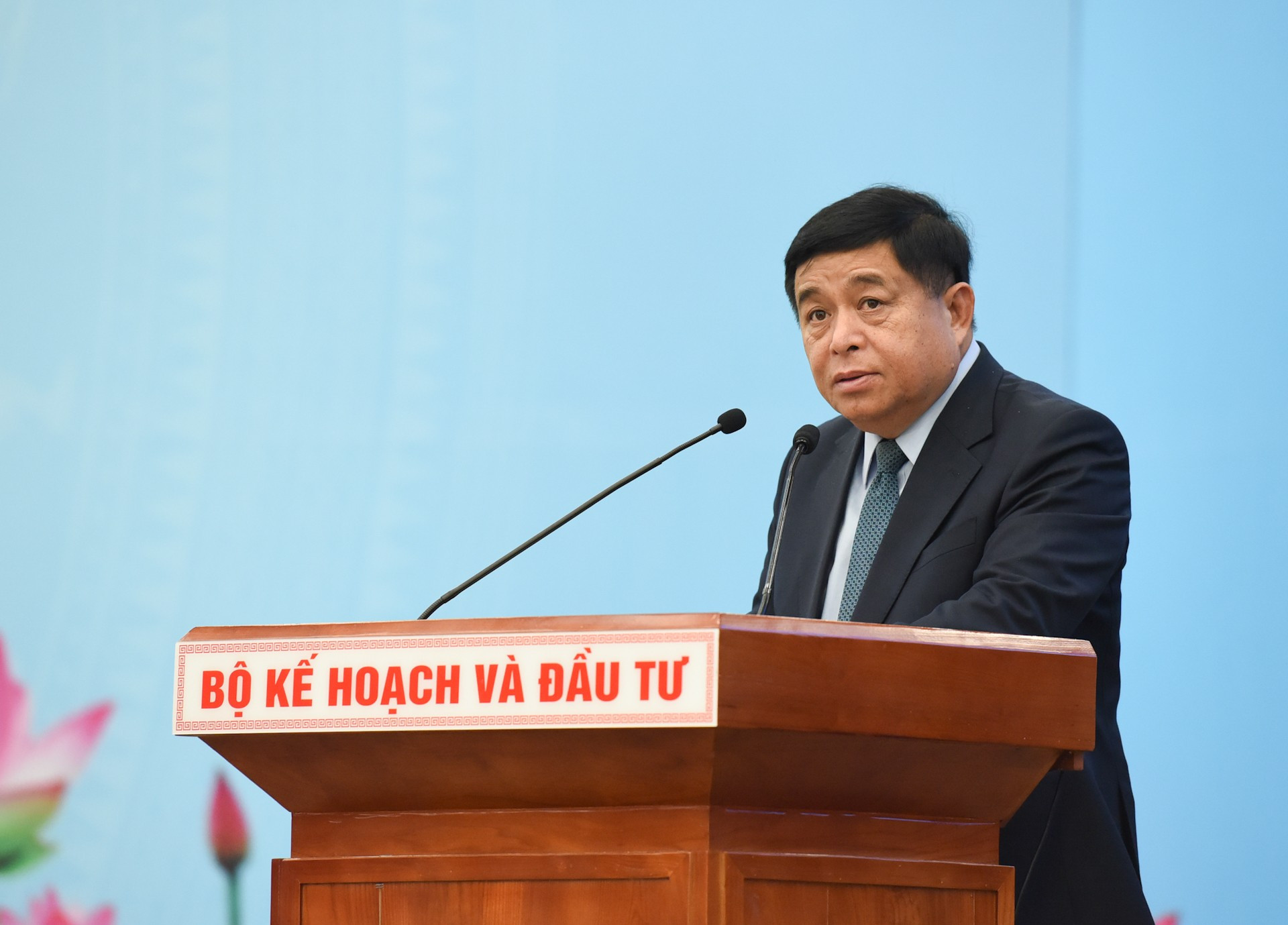 El ministro de Planificación e Inversión, Nguyen Chi Dung, inteviene en la cita. El ministro de Planificación e Inversión, Nguyen Chi Dung, inteviene en la cita.