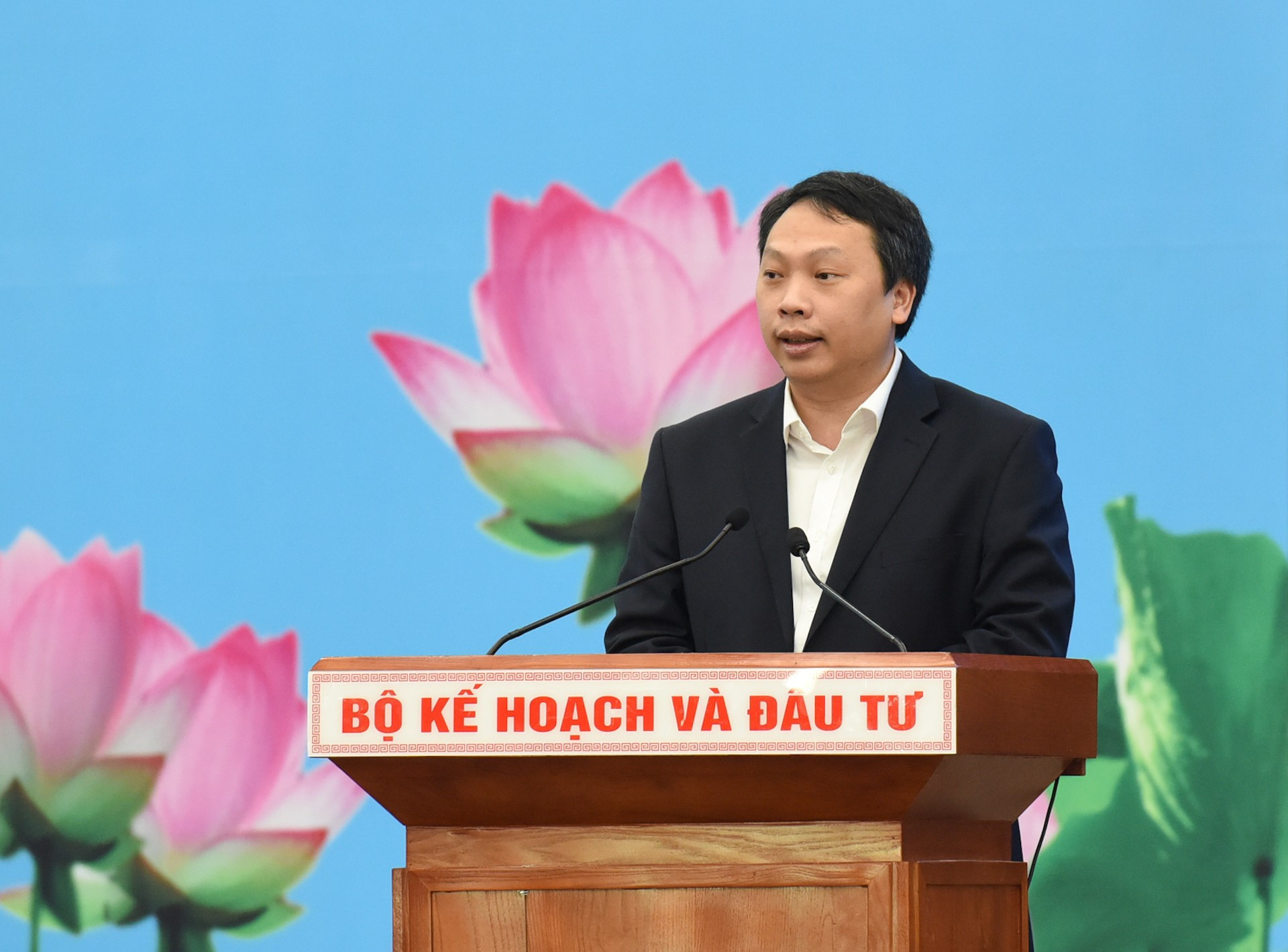 El presidente del Comité Popular de la provincia de Thai Nguyen, Nguyen Huy Dung, en el acto. El presidente del Comité Popular de la provincia de Thai Nguyen, Nguyen Huy Dung, en el acto.