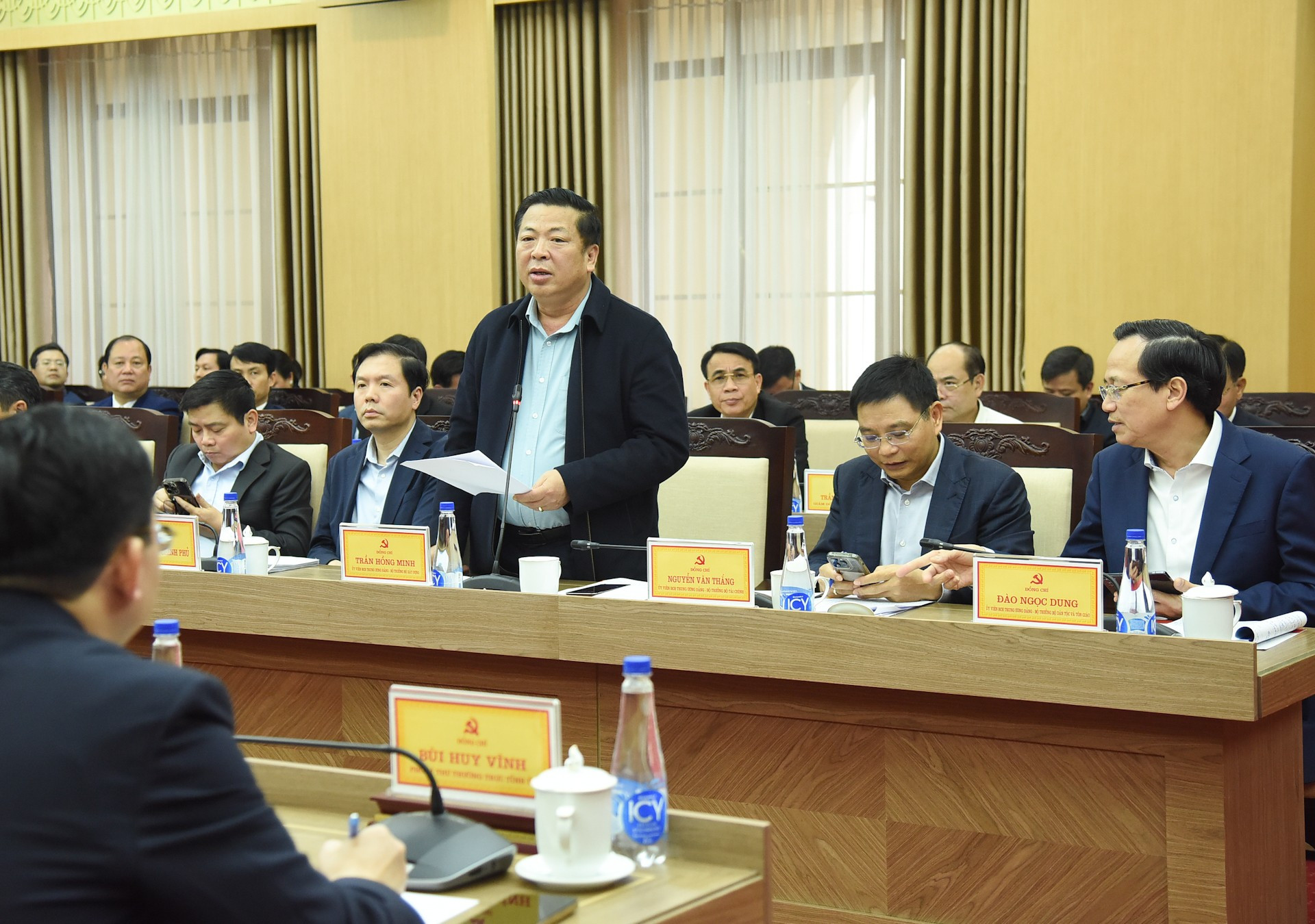 El ministro de Construcción, Tran Hong Minh, en la reunión. El ministro de Construcción, Tran Hong Minh, en la reunión.