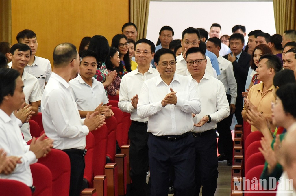 El primer ministro Pham Minh Chinh en el evento. El primer ministro Pham Minh Chinh en el evento.