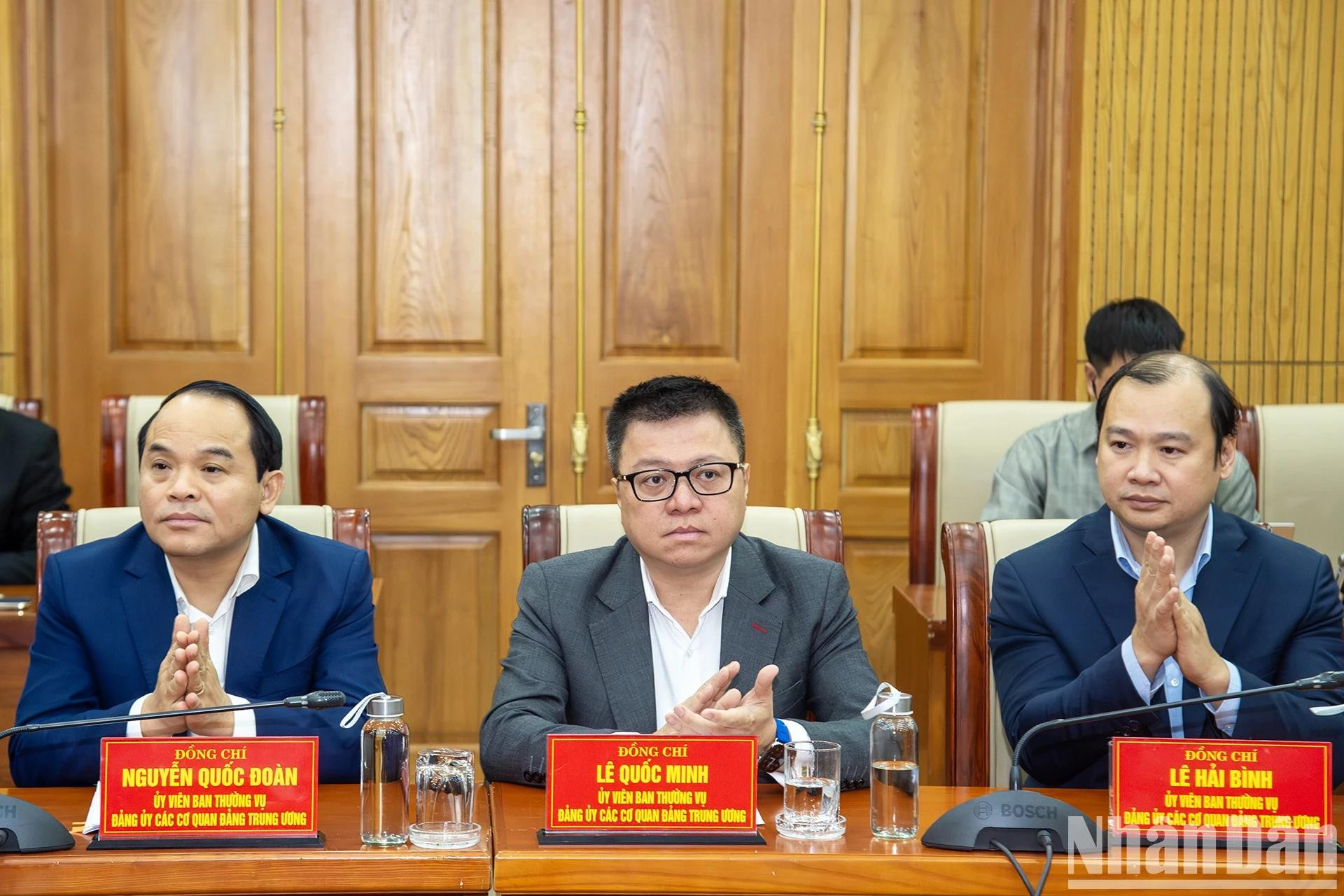 Asistentes a la cita.