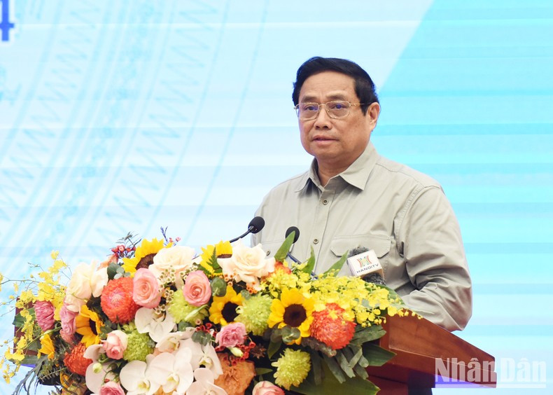 Habla Minh Chinh. Habla Minh Chinh.