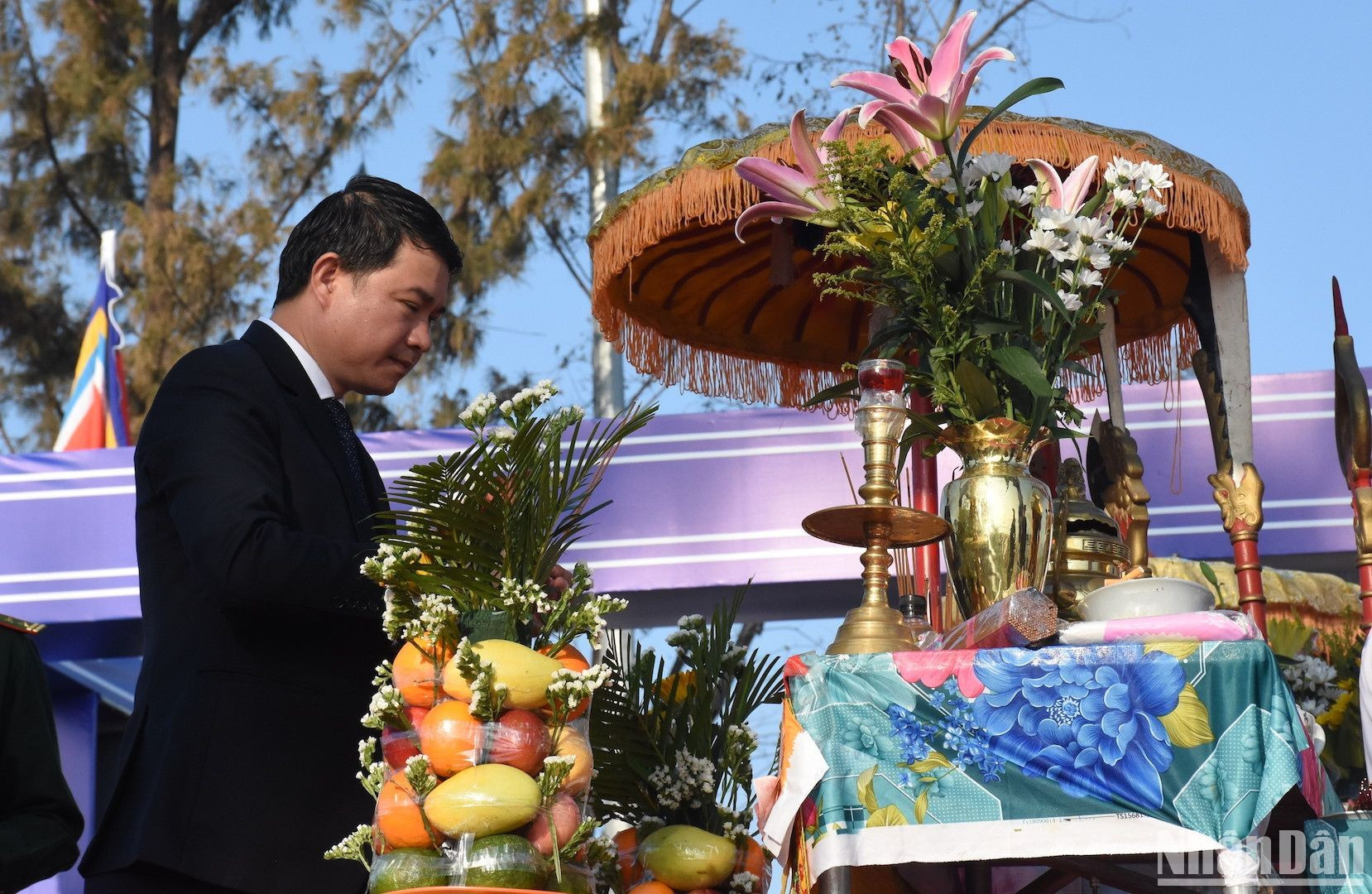 Según Nguyen Huu Cong, vicepresidente del Comité Popular de Thanh Khe, la localidad está haciendo esfuerzos por construir un proyecto para preservar y elevar el Festival a nivel de ciudad. Según Nguyen Huu Cong, vicepresidente del Comité Popular de Thanh Khe, la localidad está haciendo esfuerzos por construir un proyecto para preservar y elevar el Festival a nivel de ciudad.