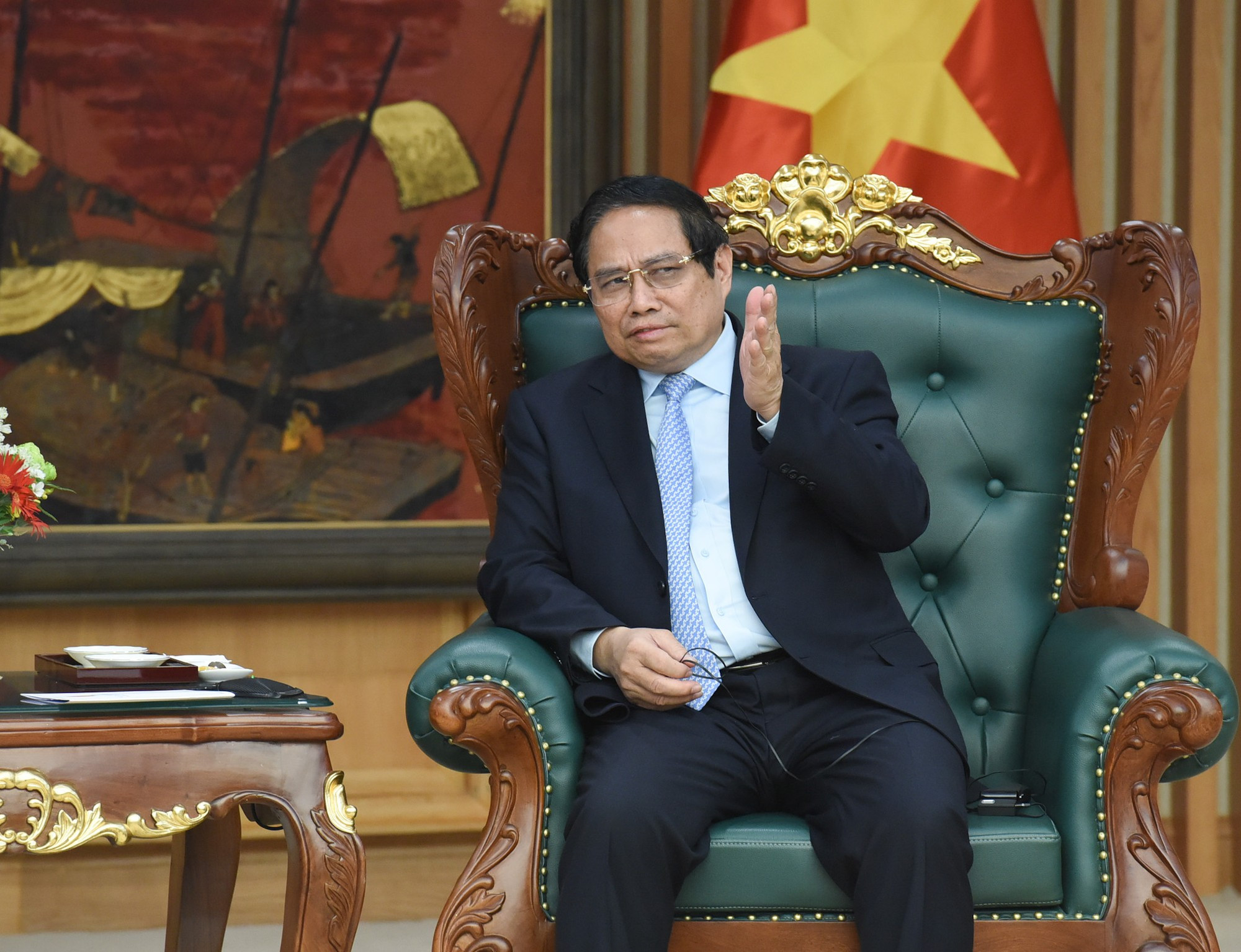 Minh Chinh habla en el evento. Minh Chinh habla en el evento.