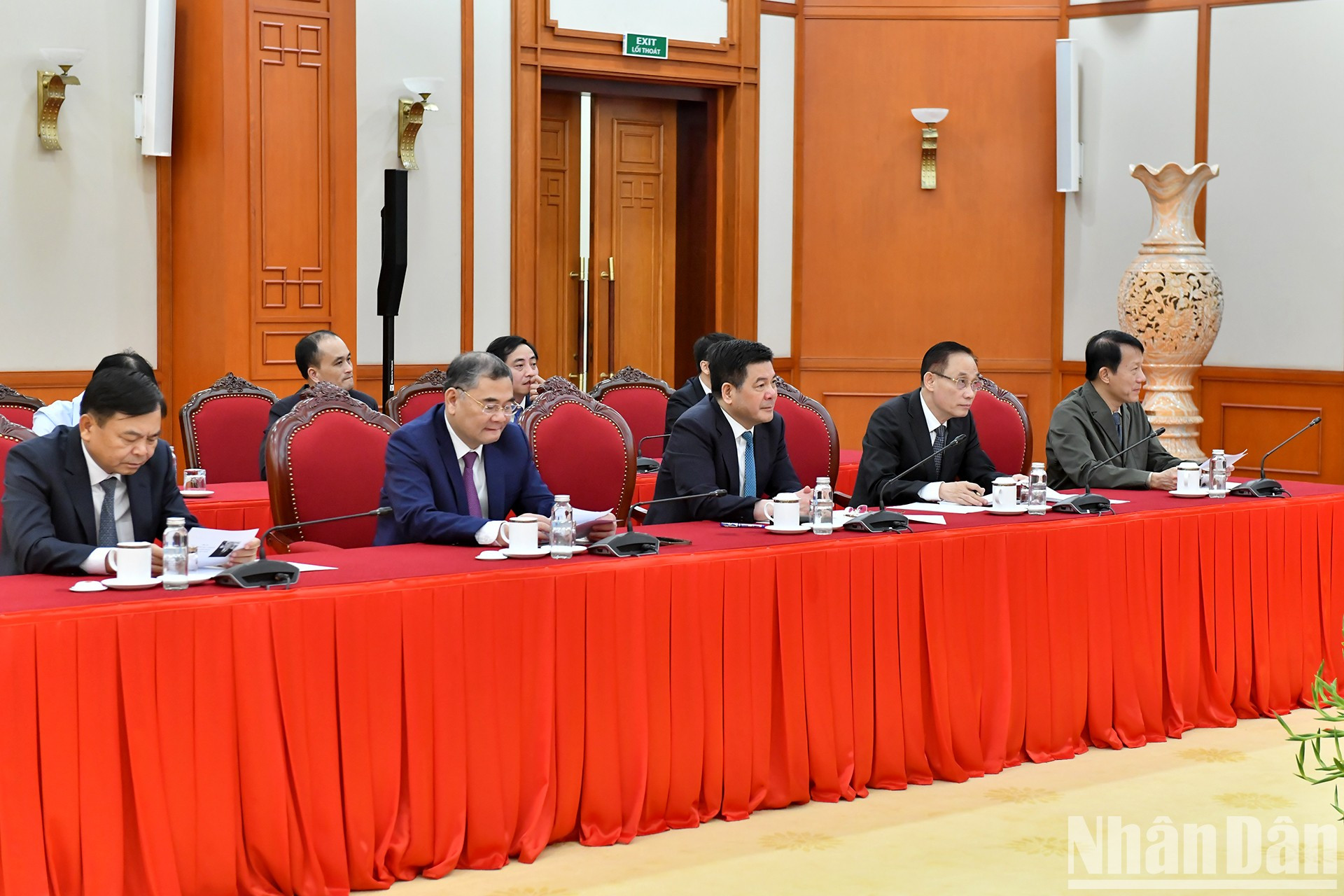 Asistentes vietnamitas en el evento. Asistentes vietnamitas en el evento.