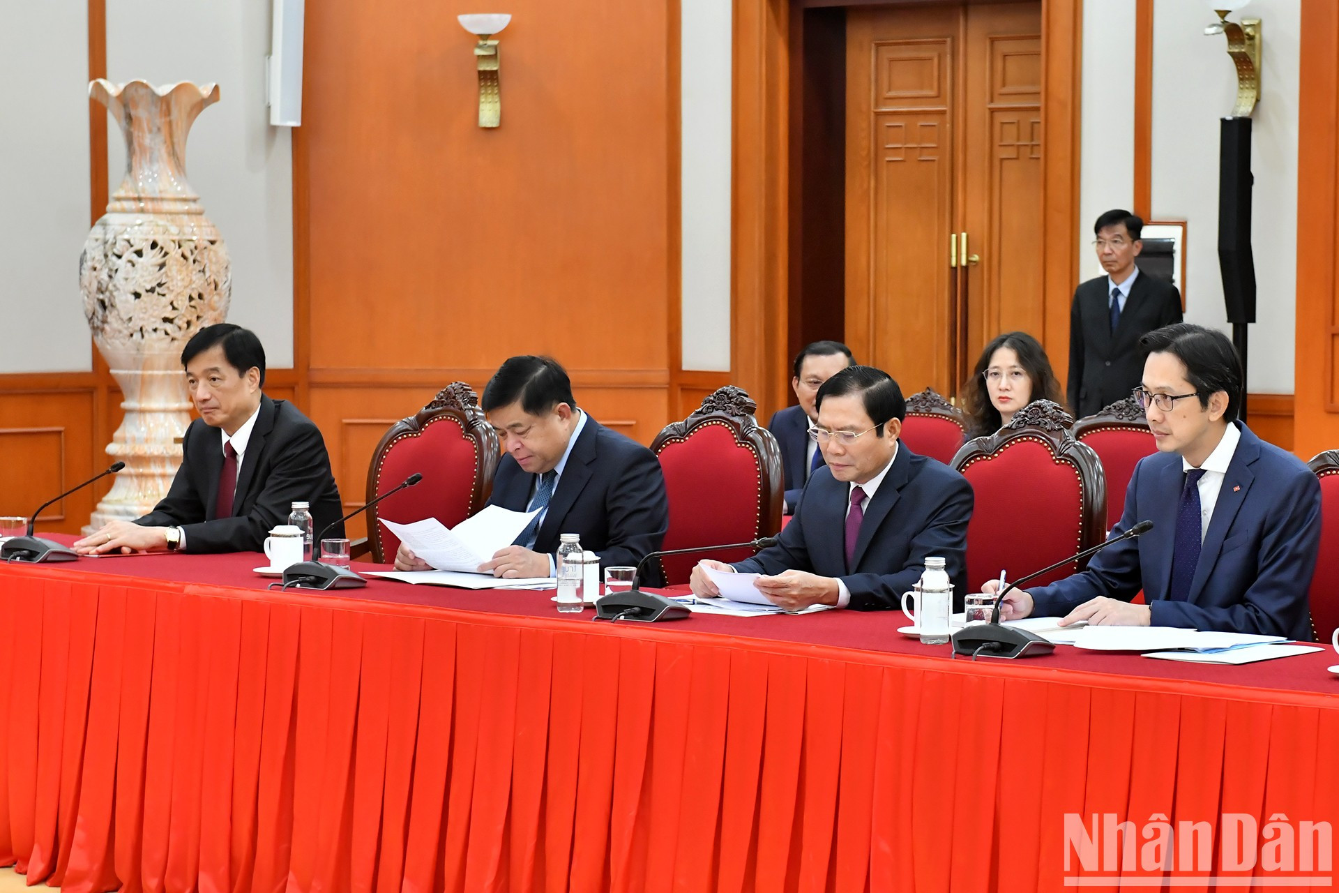 Asistentes vietnamitas en el evento. Asistentes vietnamitas en el evento.