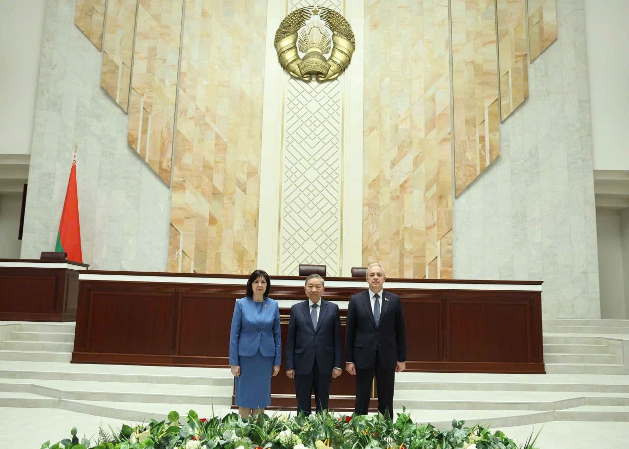 Los dirigentes en el evento.