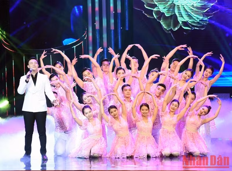 Otro espectáculo artístico en la velada.