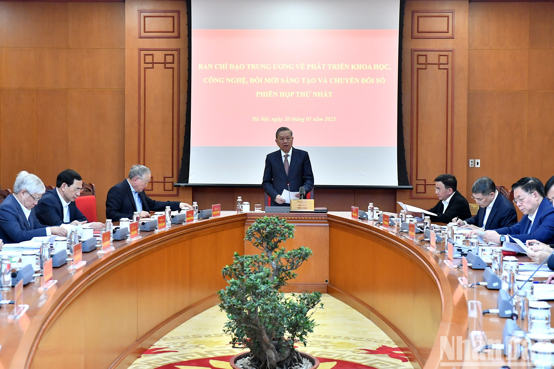 El secretario general del Partido Comunista de Vietnam, To Lam, habla en el evento El secretario general del Partido Comunista de Vietnam, To Lam, habla en el evento