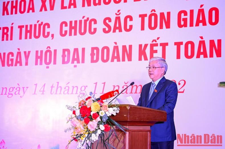 El presidente del Comité Central del Frente de la Patria de Vietnam, Do Van Chien, interviene en el evento. El presidente del Comité Central del Frente de la Patria de Vietnam, Do Van Chien, interviene en el evento.